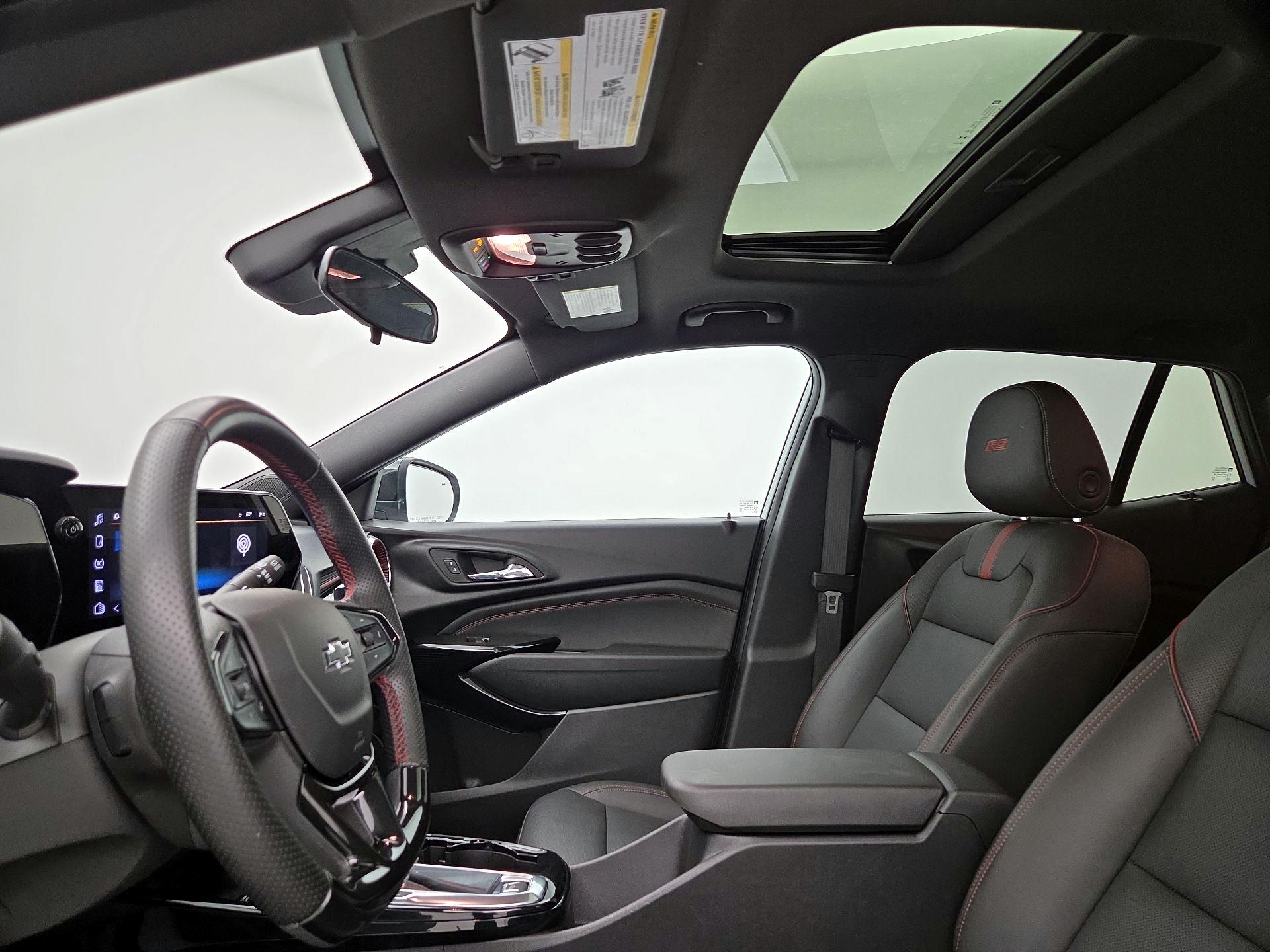 Thumbnail: 2024 Chevrolet Trax - 18