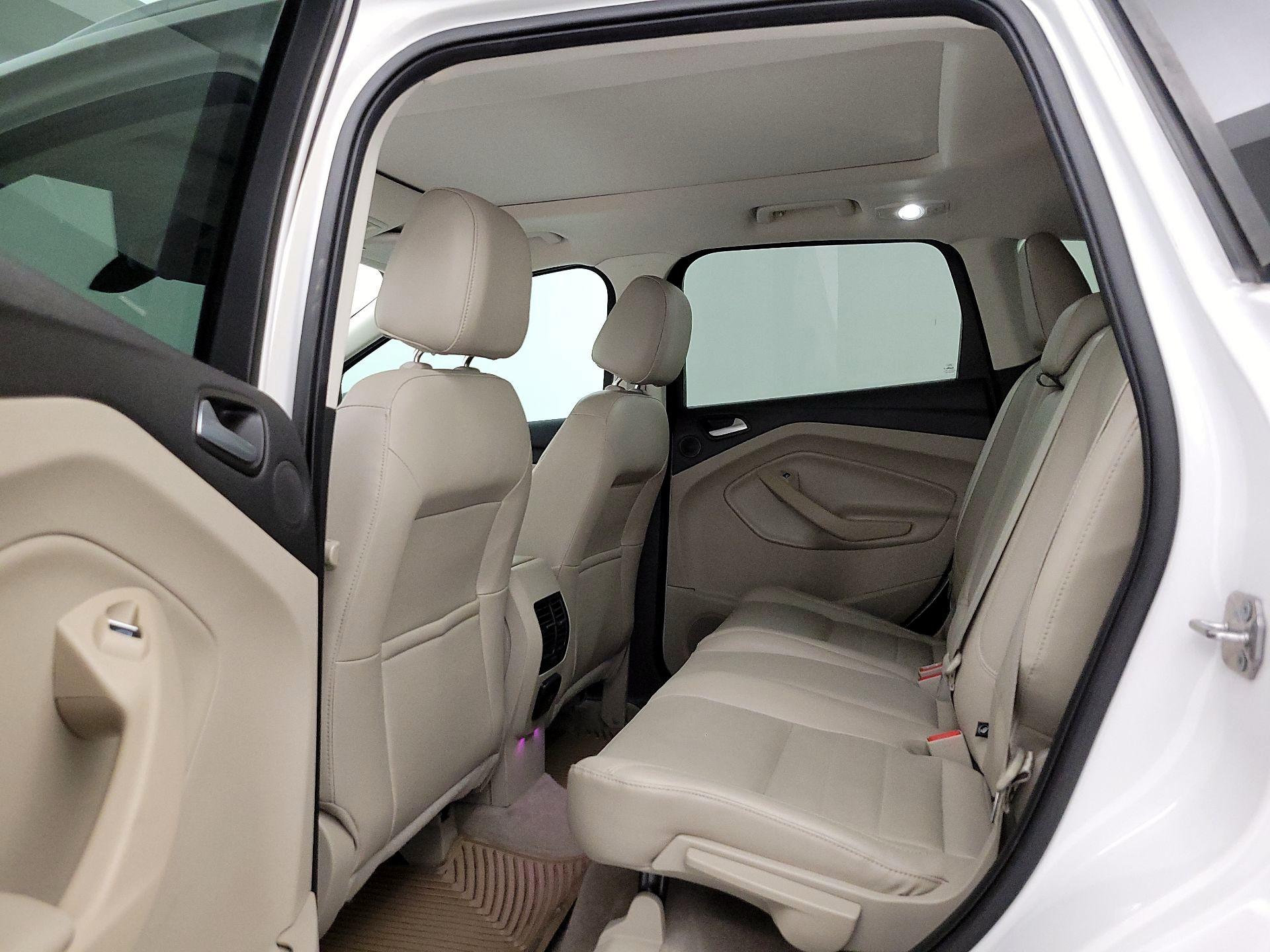 Thumbnail: 2015 Ford Escape - 20