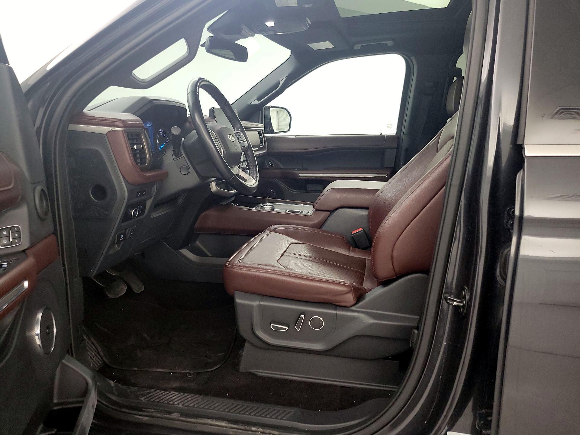 Thumbnail: 2023 Ford Expedition - 11