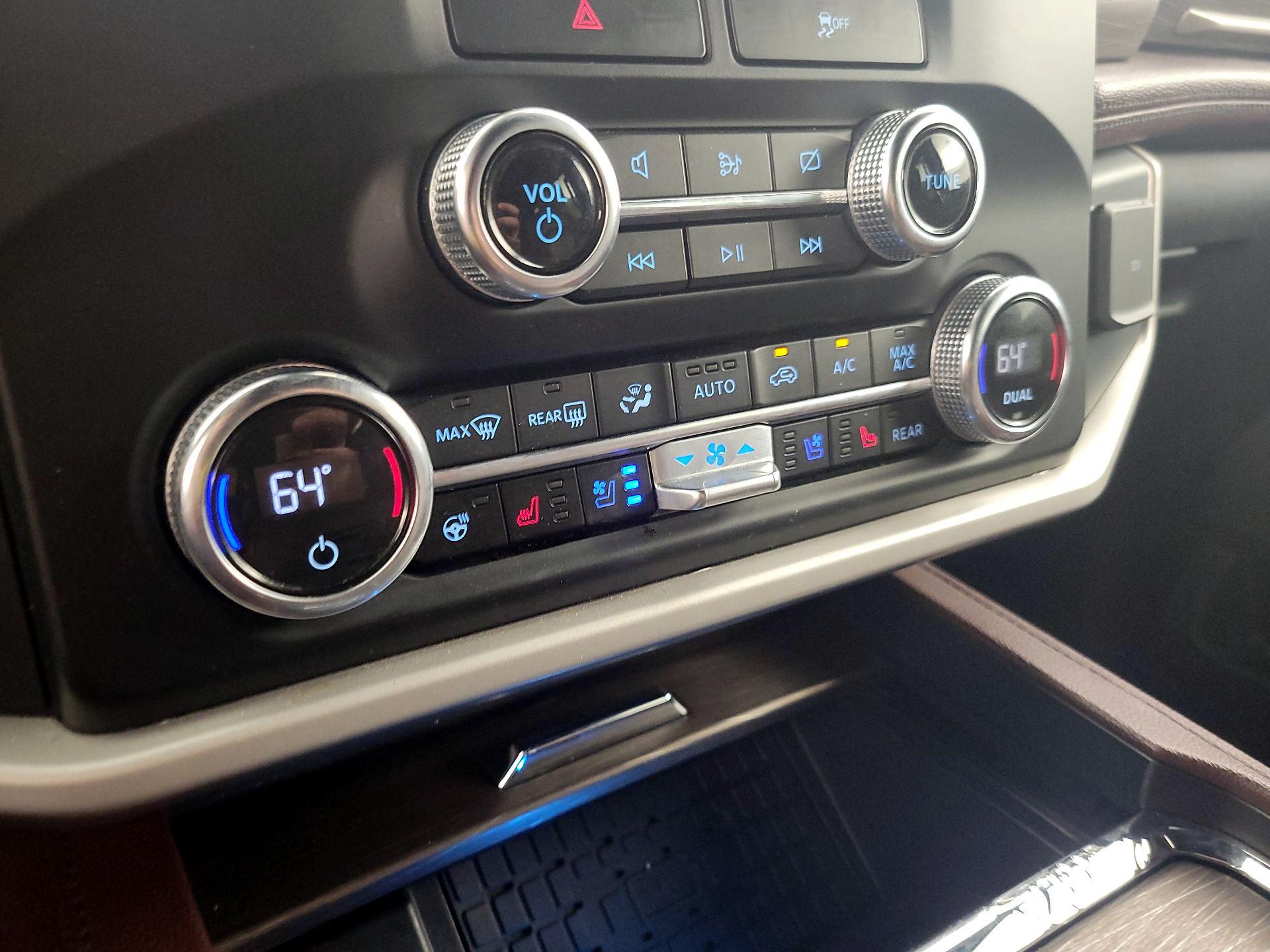 Thumbnail: 2023 Ford Expedition - 17