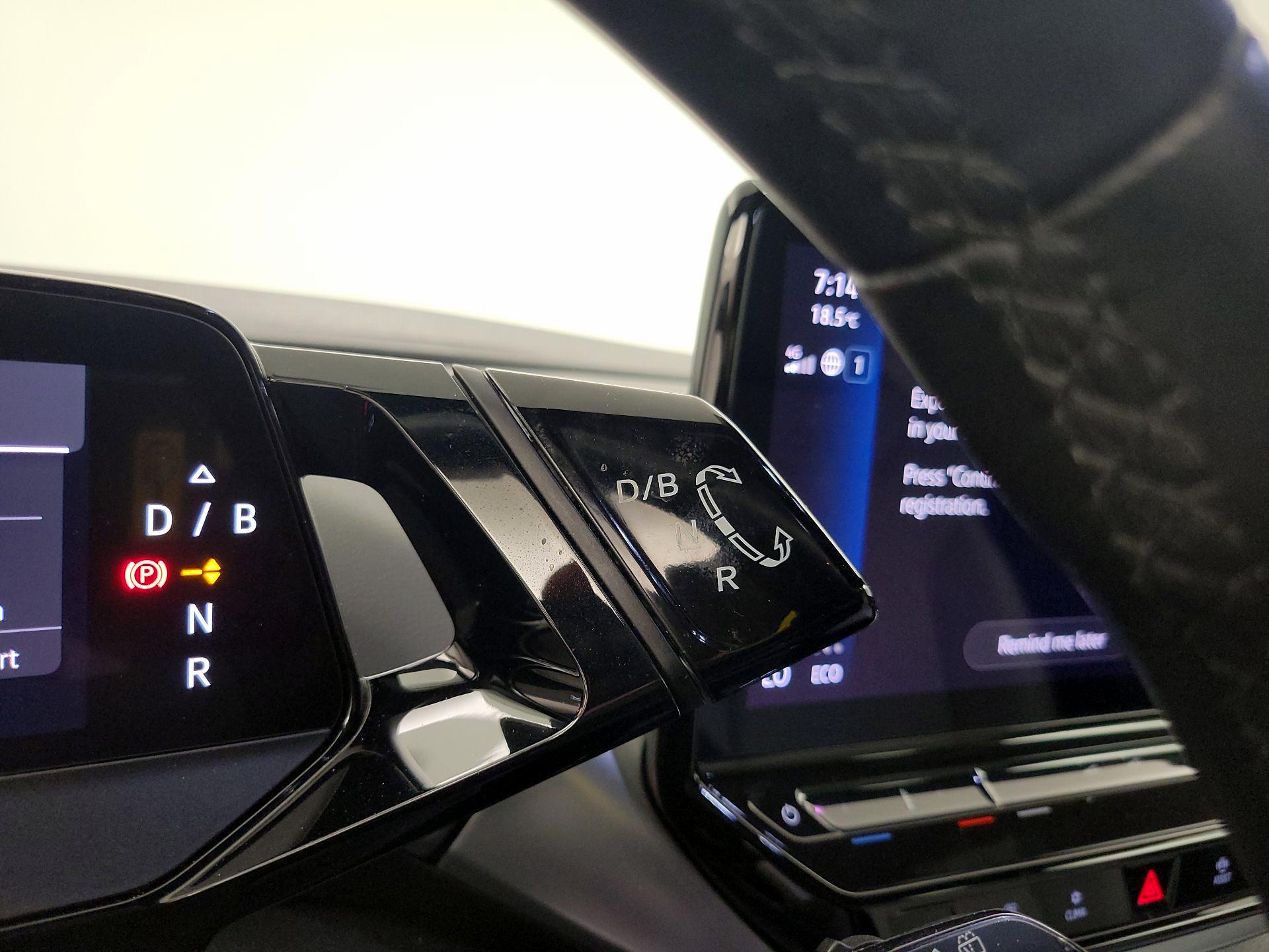 Thumbnail: 2021 Volkswagen ID.4 - 17