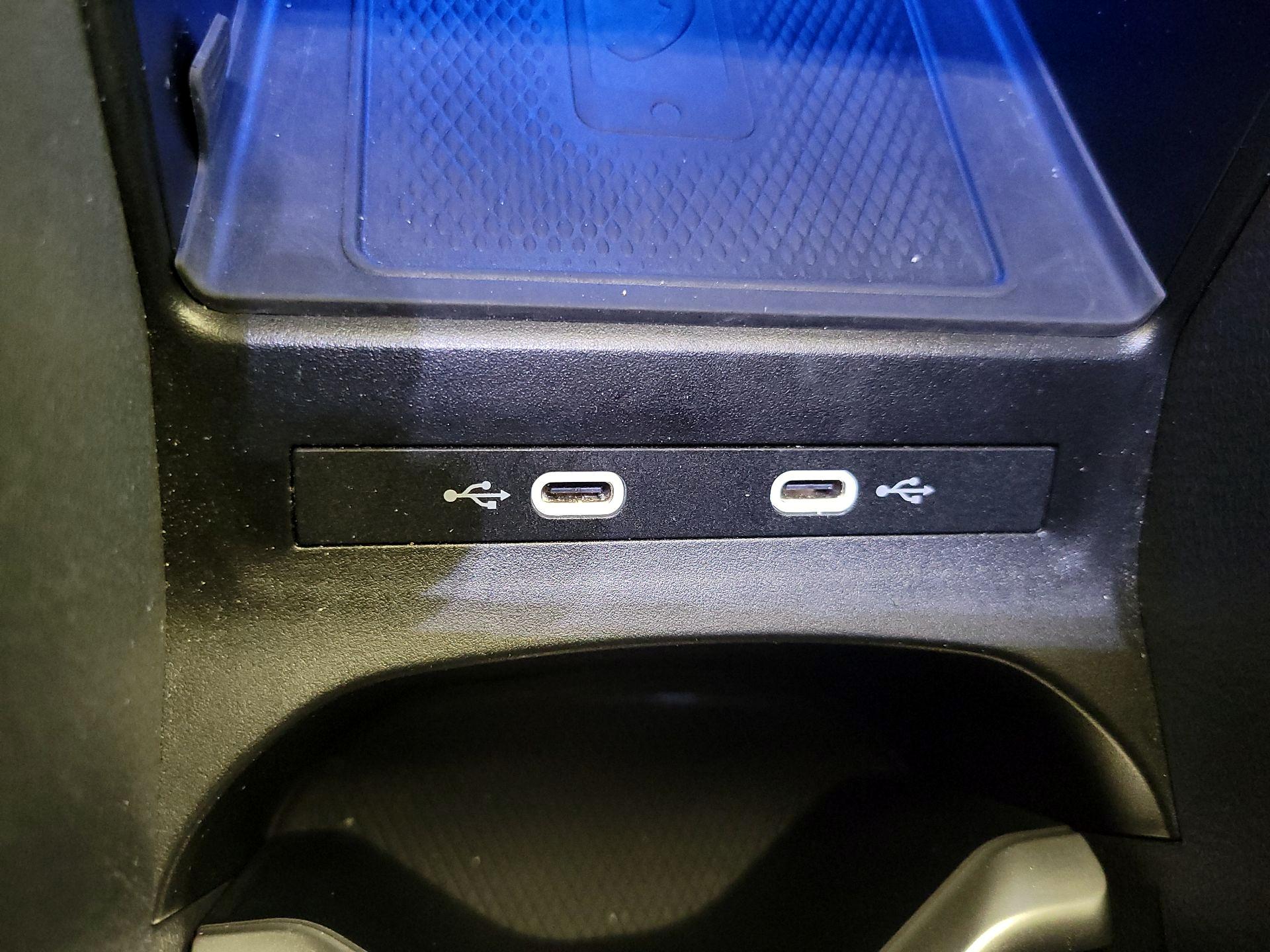 Thumbnail: 2021 Volkswagen ID.4 - 18