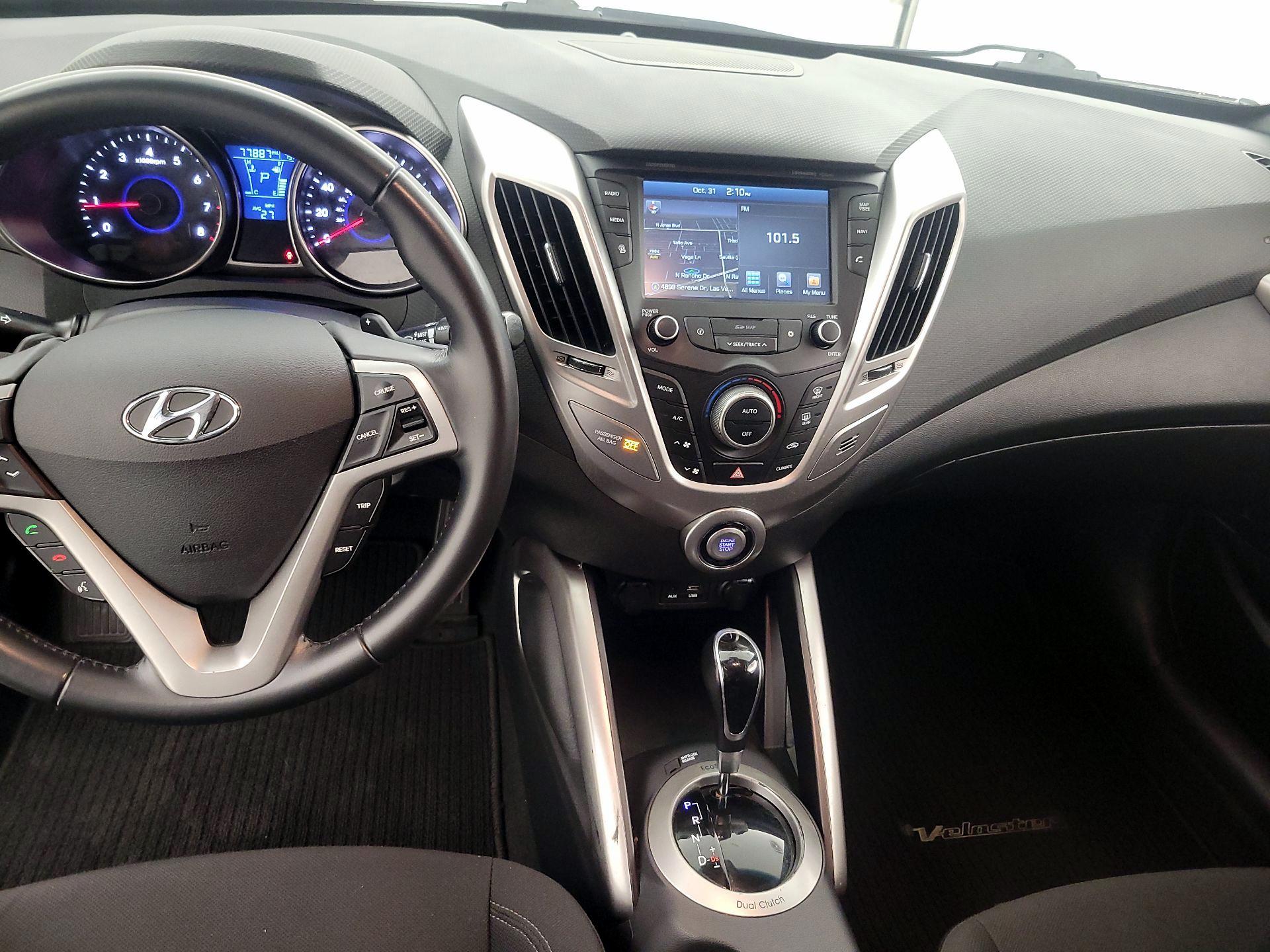 Thumbnail: 2017 Hyundai Veloster - 9