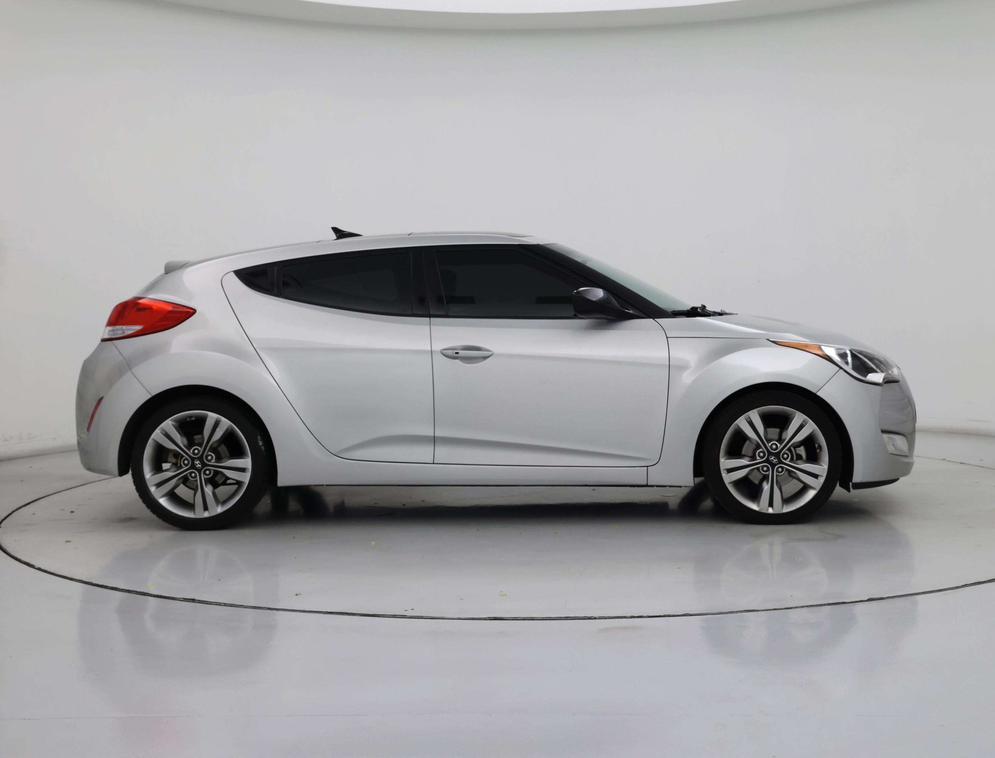 Thumbnail: 2017 Hyundai Veloster - 7
