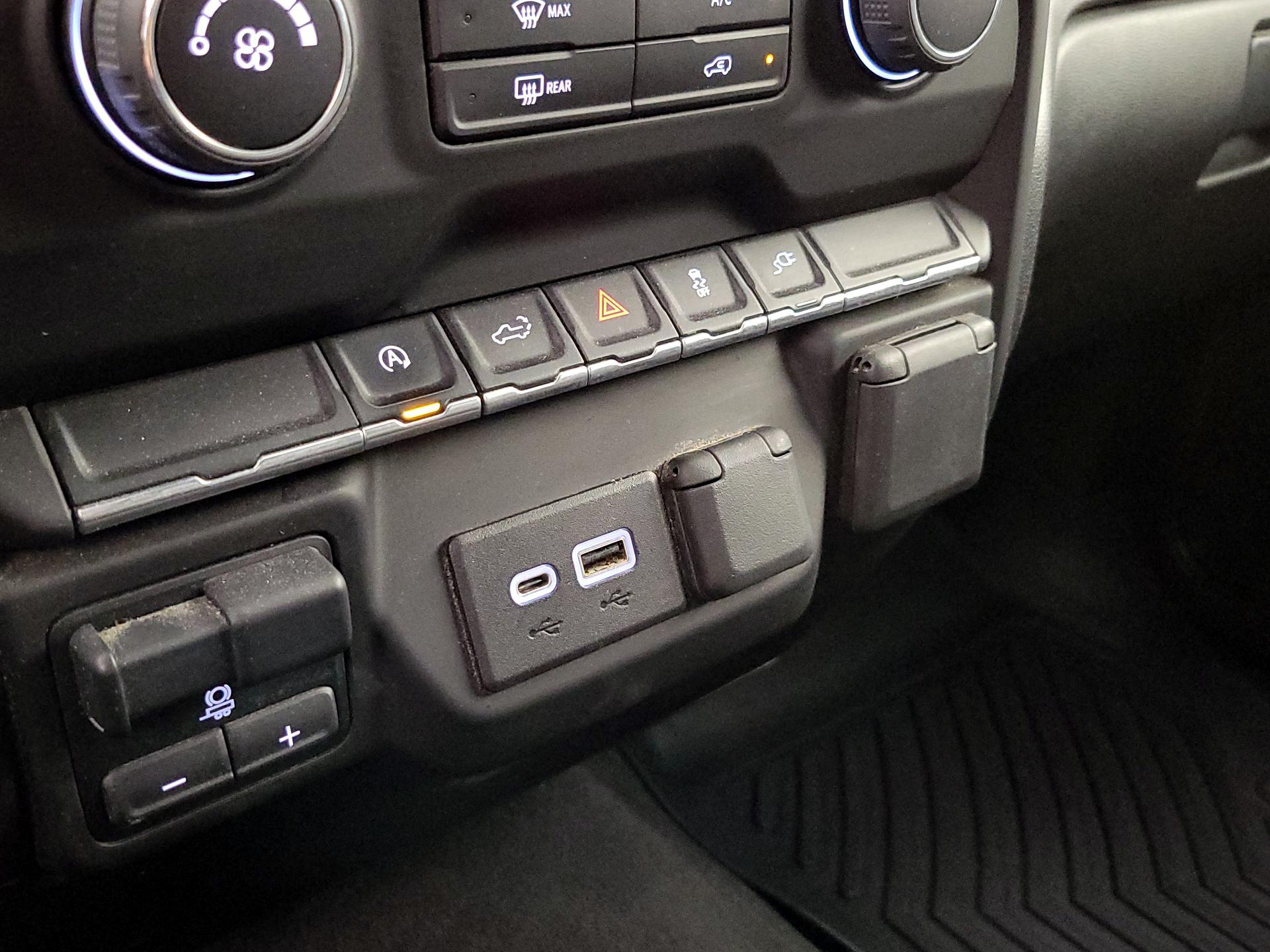 Thumbnail: 2021 Chevrolet Silverado 1500 - 18