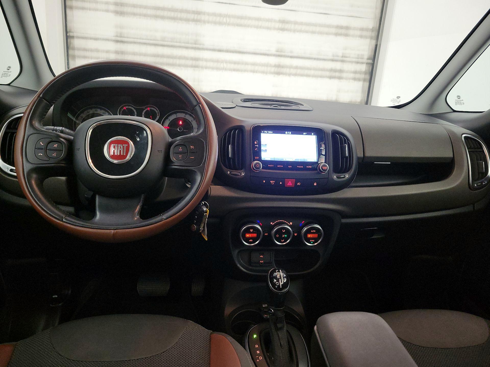 Thumbnail: 2015 Fiat 500L - 9