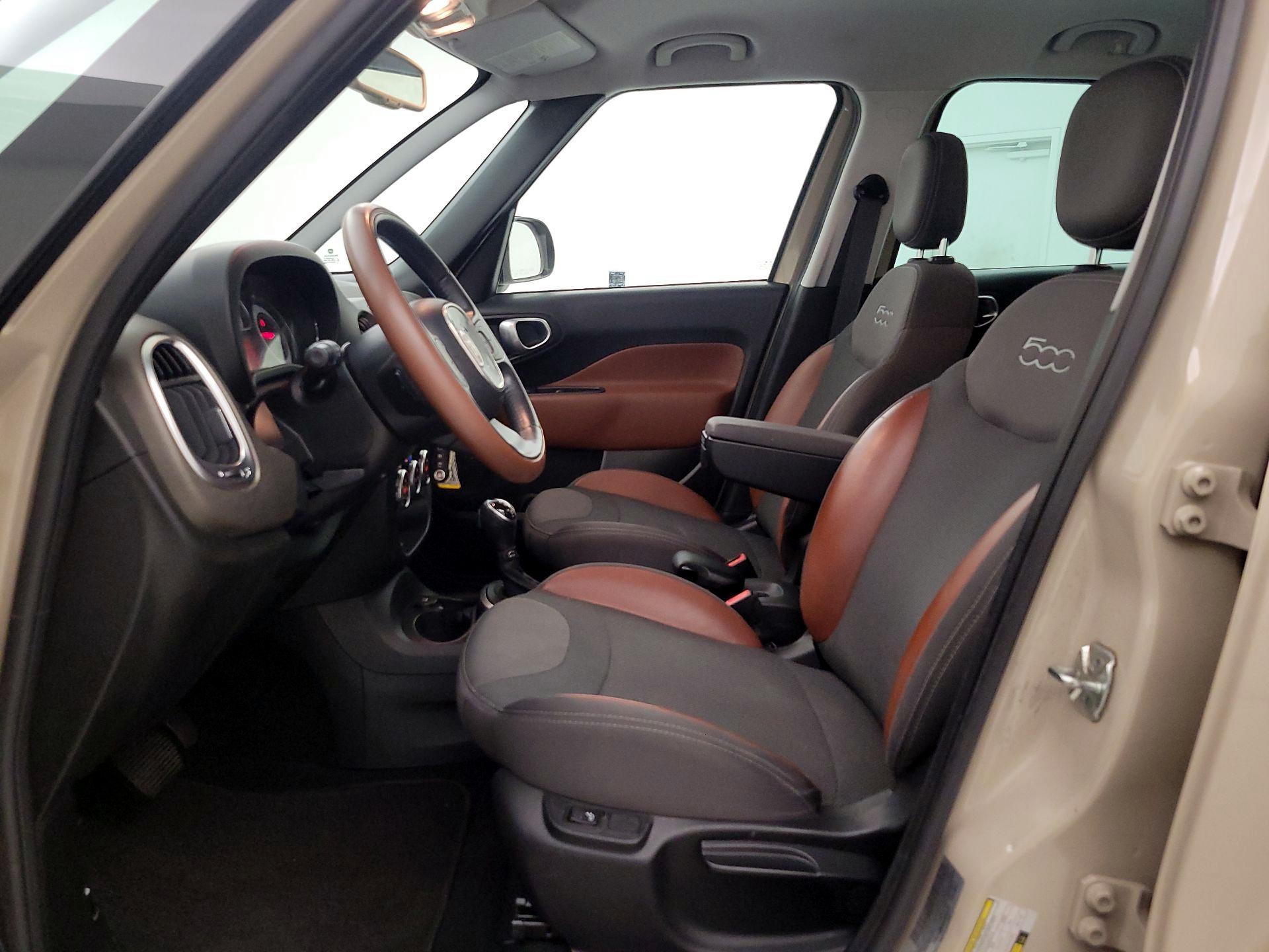 Thumbnail: 2015 Fiat 500L - 11