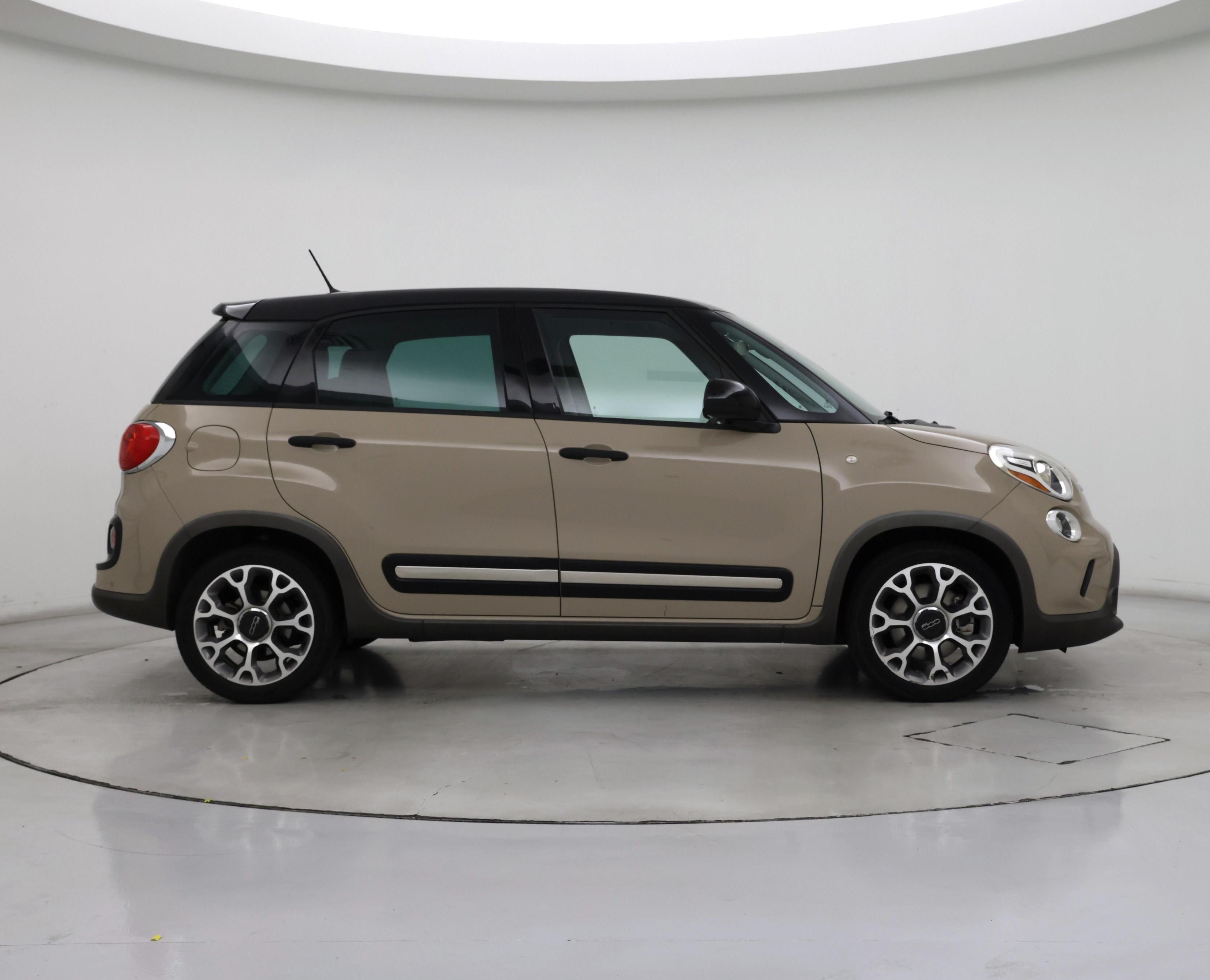Thumbnail: 2015 Fiat 500L - 7