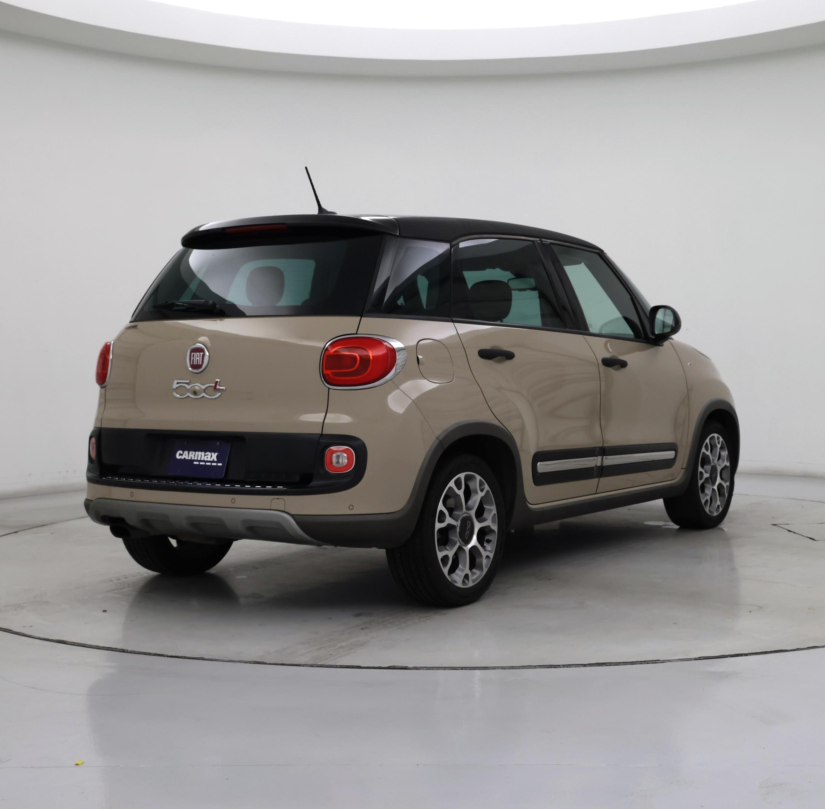 Thumbnail: 2015 Fiat 500L - 8