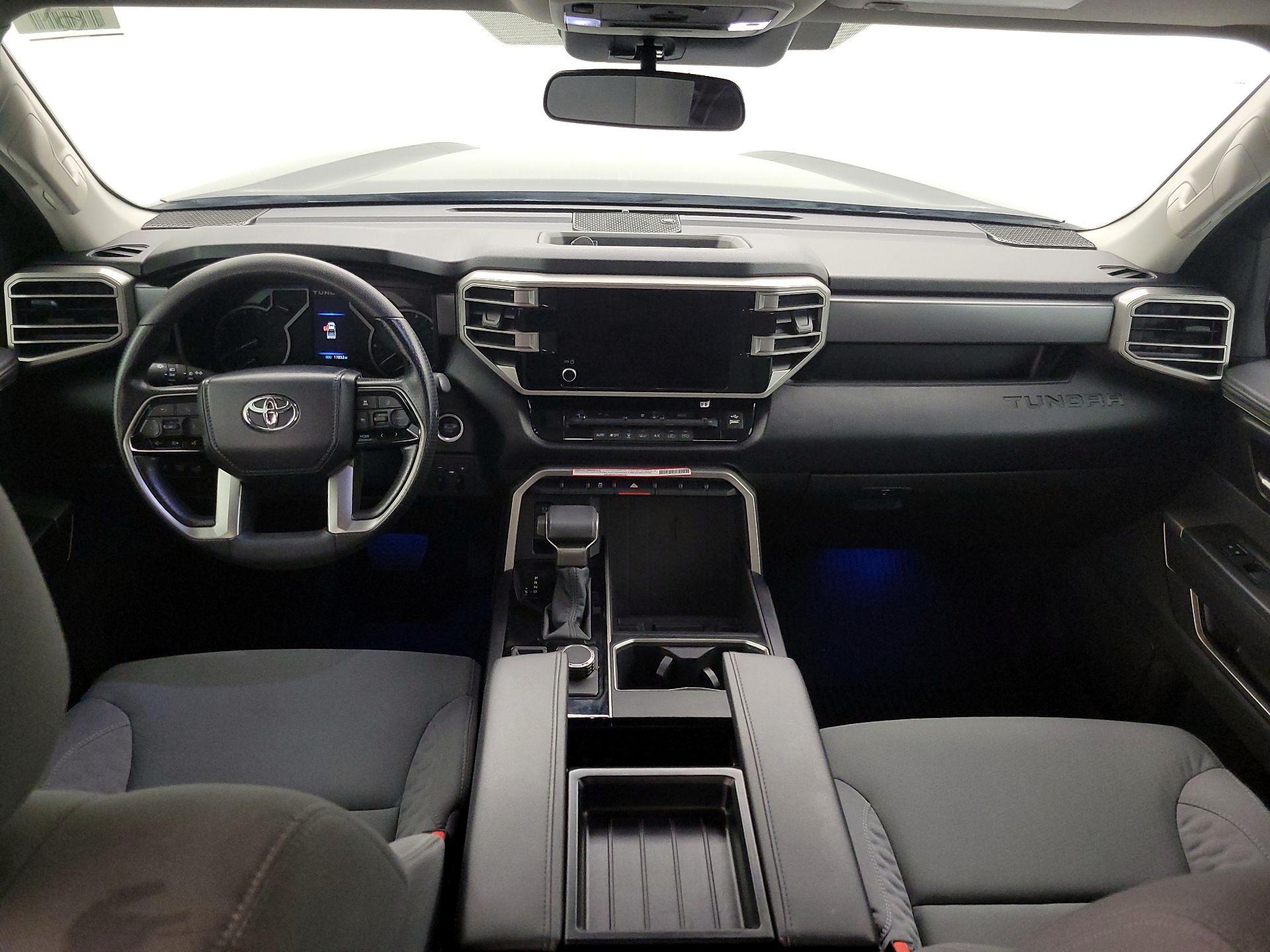 Thumbnail: 2024 Toyota Tundra - 9