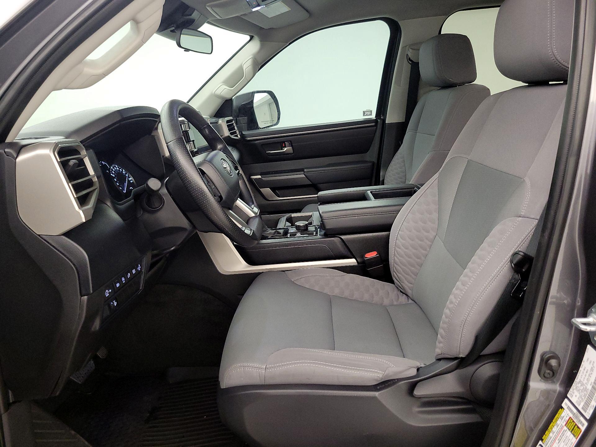 Thumbnail: 2024 Toyota Tundra - 11