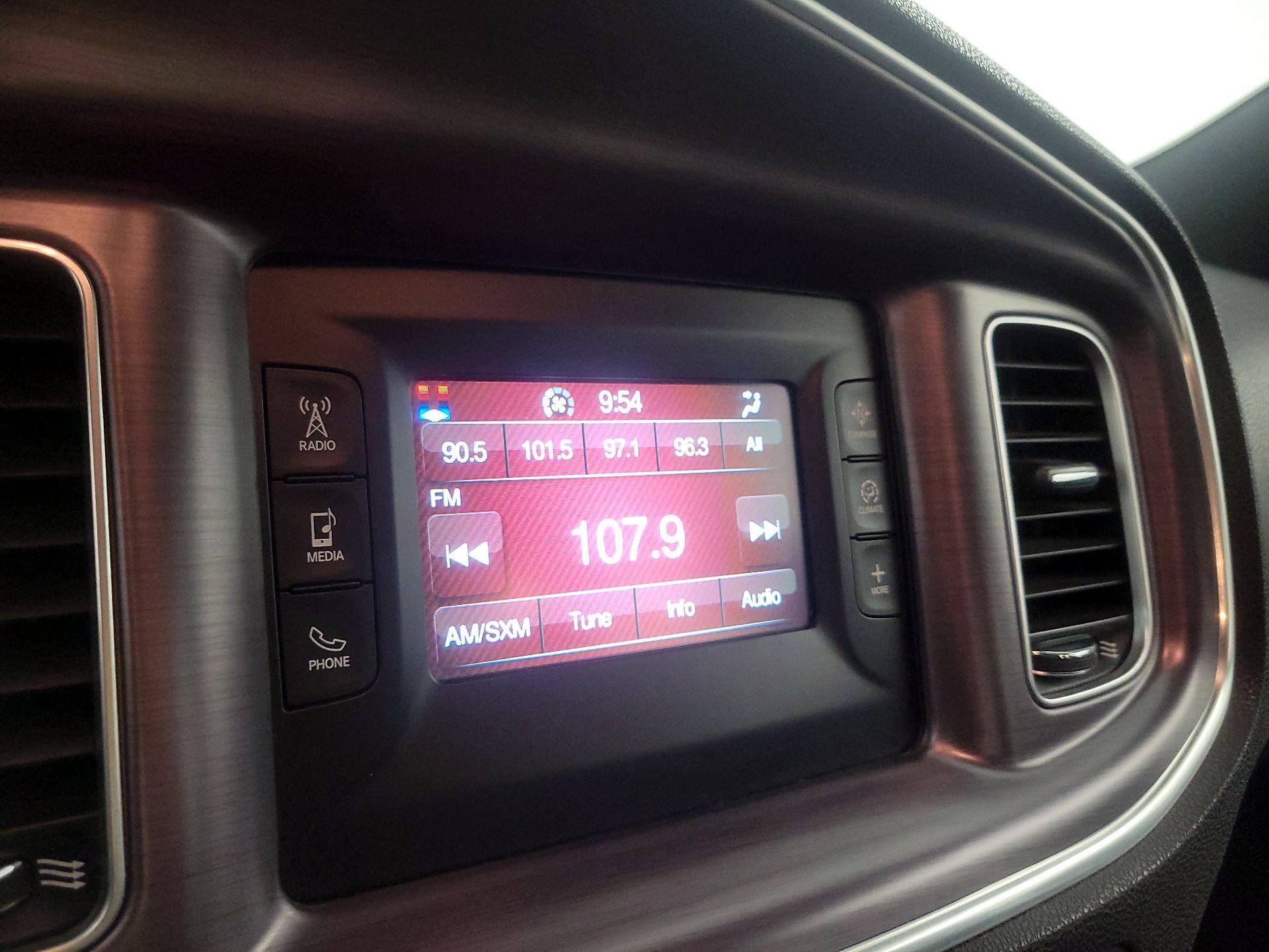 Thumbnail: 2015 Dodge Charger - 14