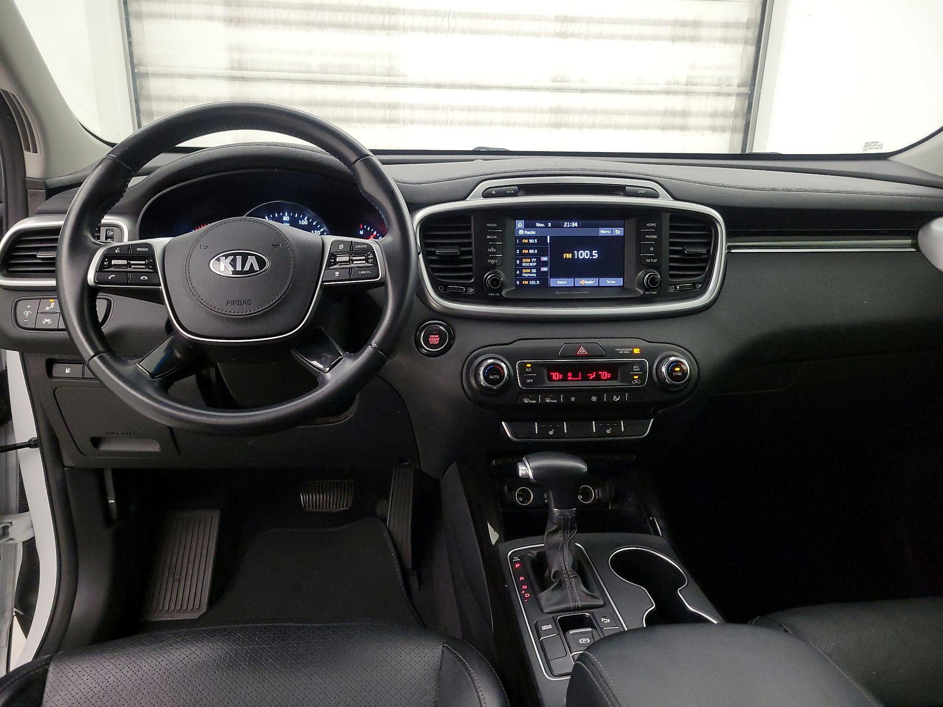 Thumbnail: 2019 Kia Sorento - 9