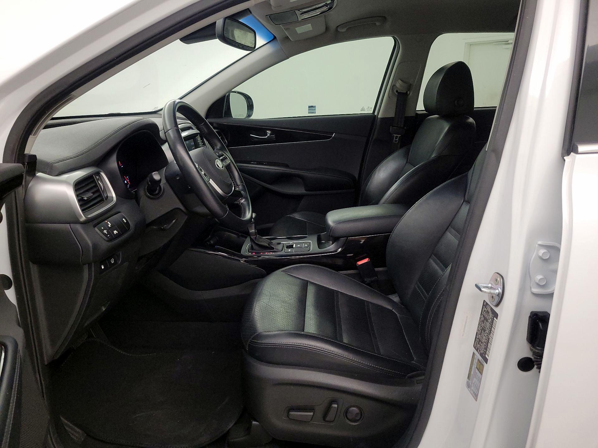 Thumbnail: 2019 Kia Sorento - 11