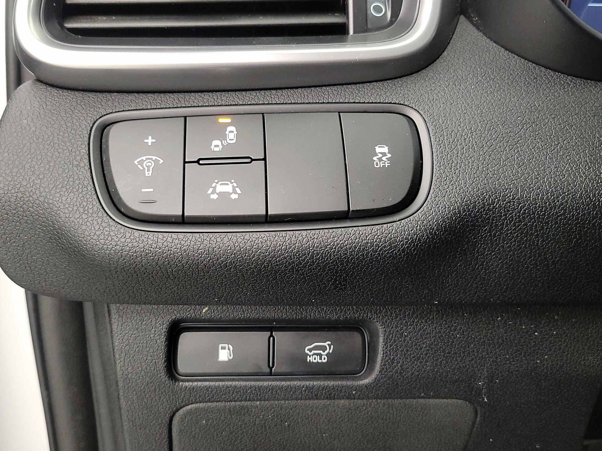 Thumbnail: 2019 Kia Sorento - 13