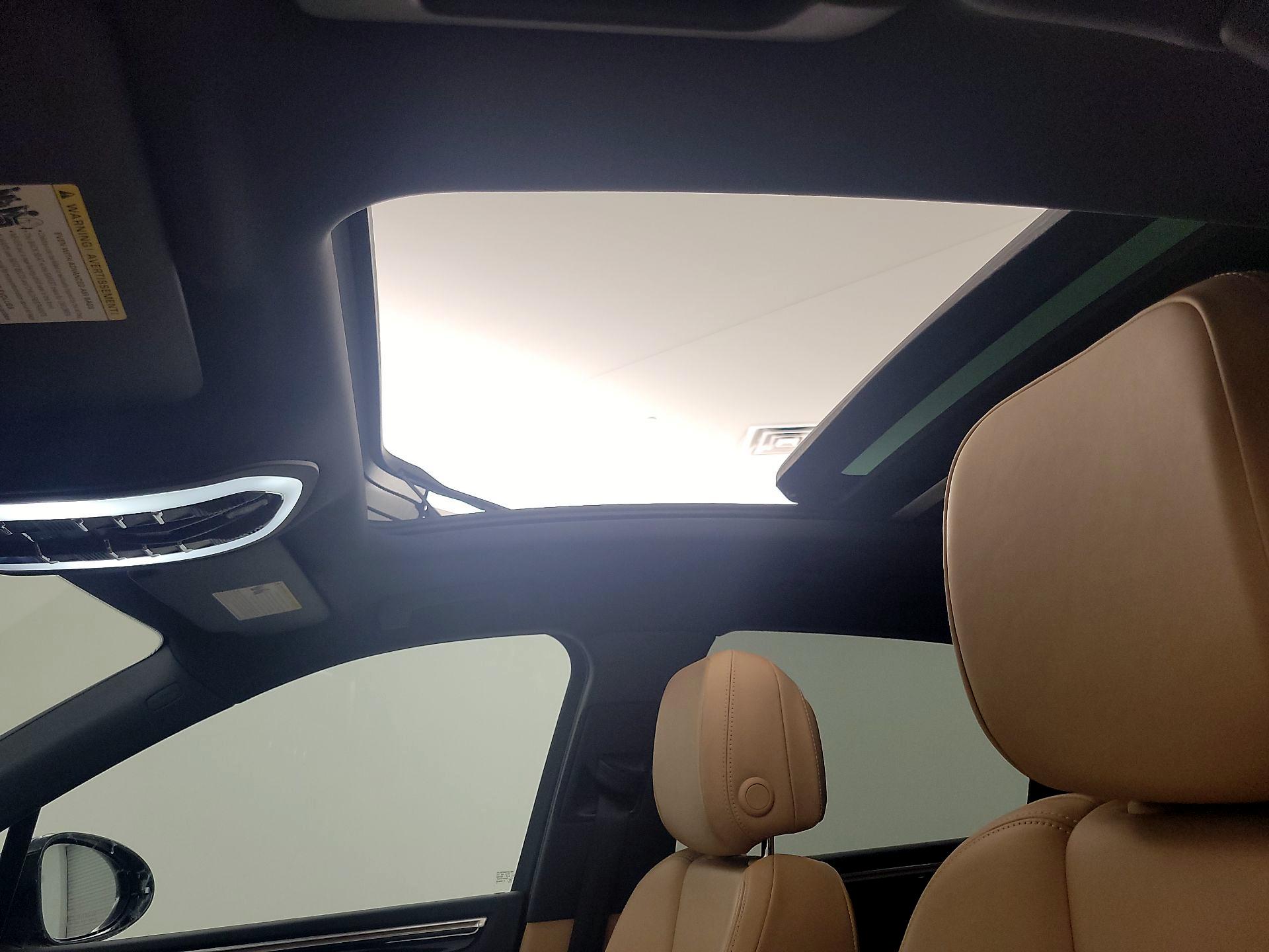 Thumbnail: 2017 Porsche Macan - 19