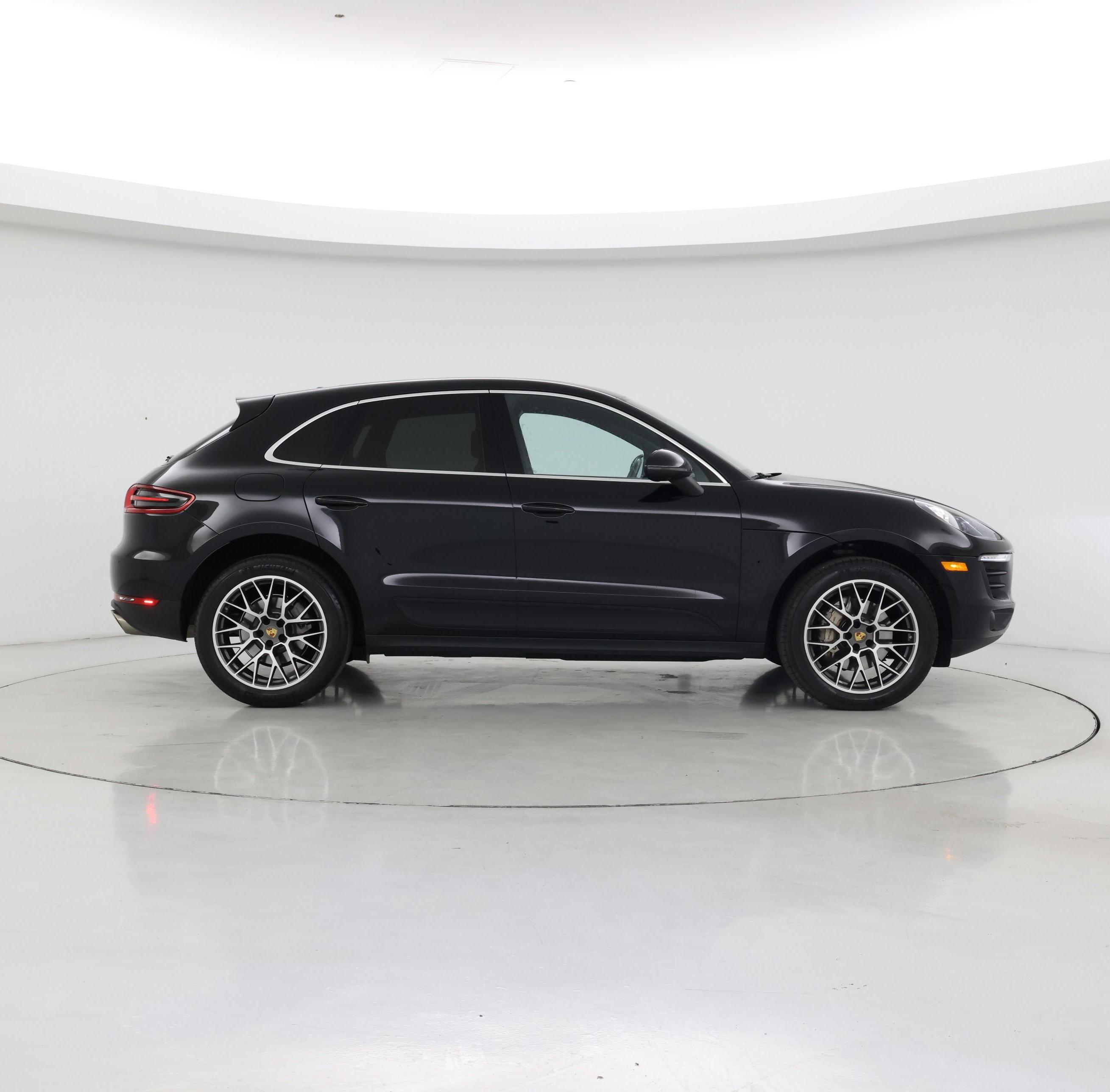 Thumbnail: 2017 Porsche Macan - 7