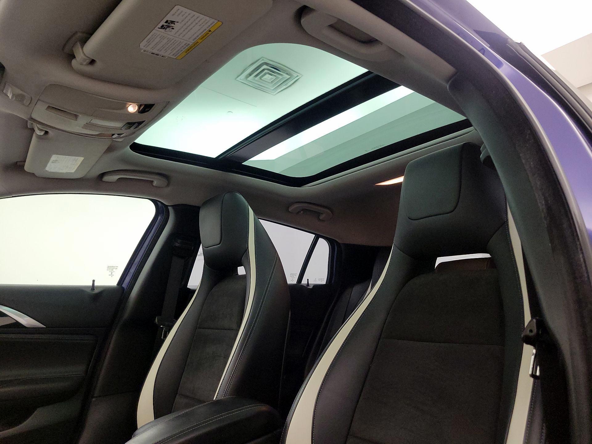 Thumbnail: 2017 INFINITI QX30 - 20