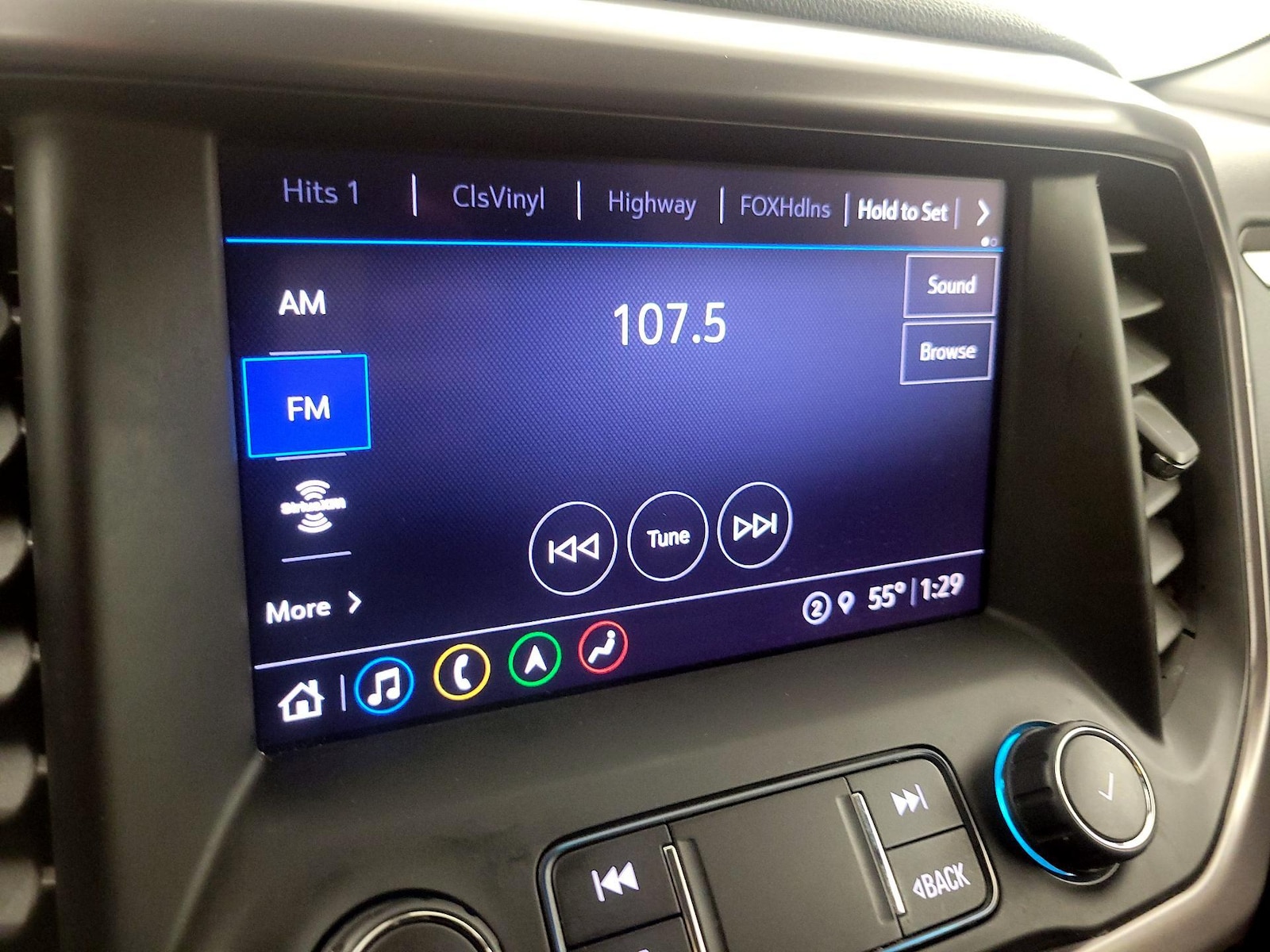 2022 GMC Acadia AT4 - Photo 17