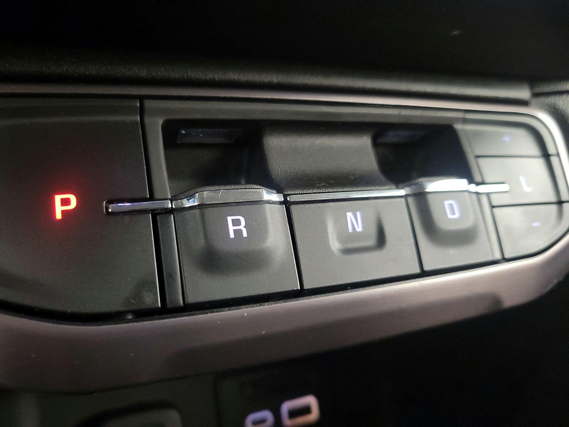 Thumbnail: 2022 GMC Acadia - 18