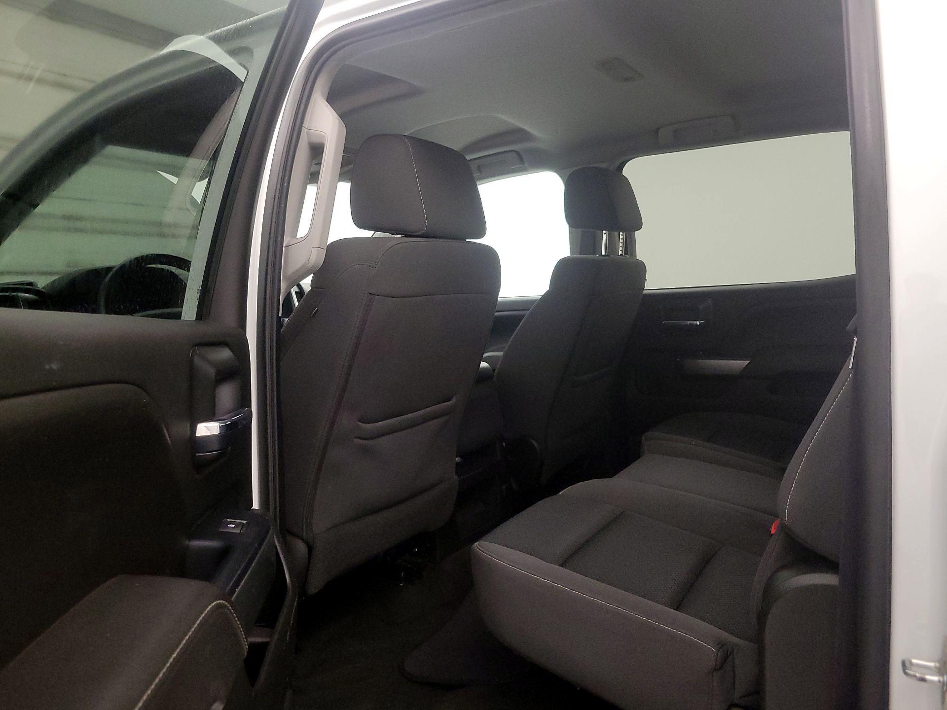 Thumbnail: 2017 Chevrolet Silverado 1500 - 19