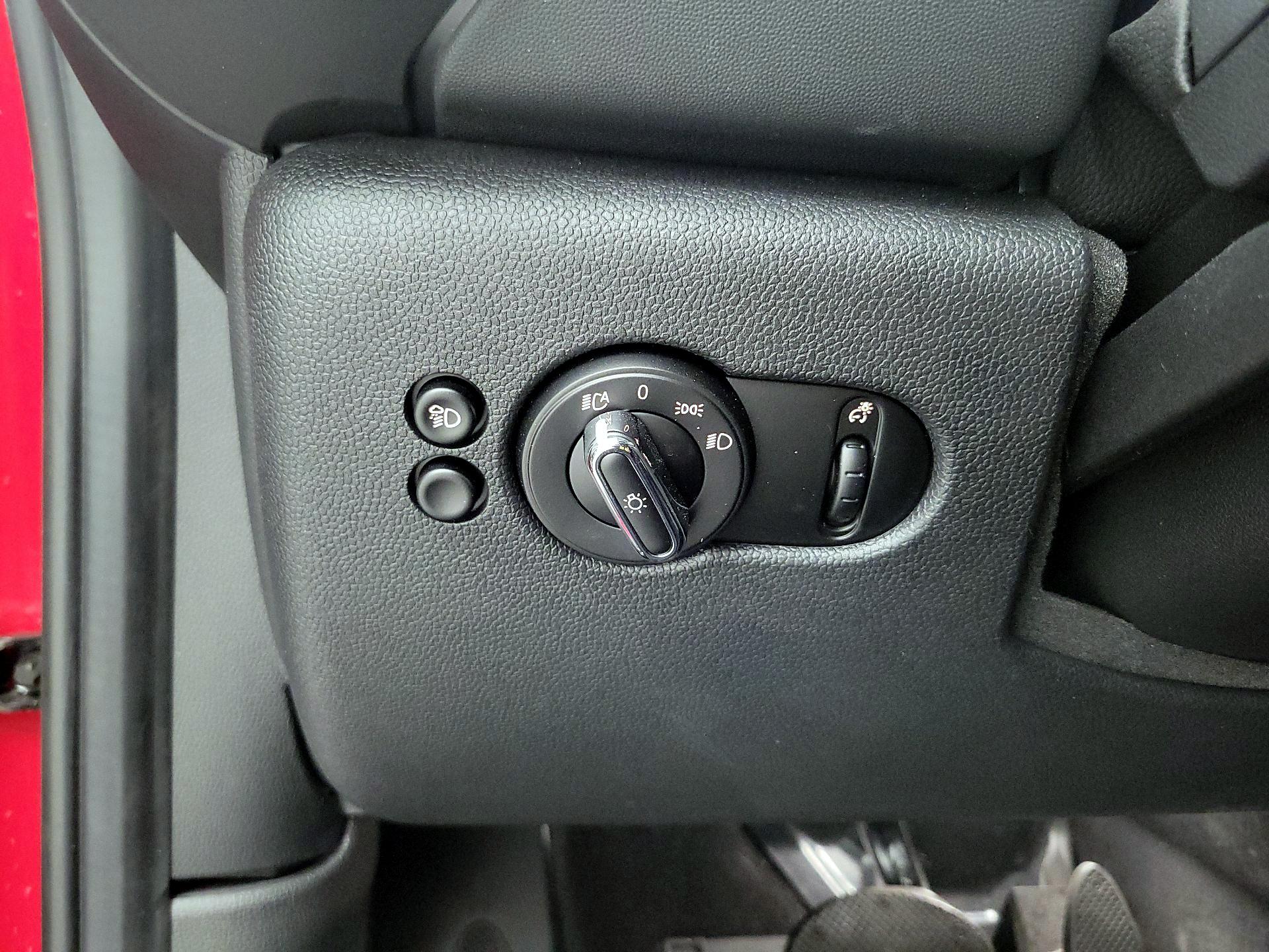 Thumbnail: 2023 MINI Cooper Hardtop - 13