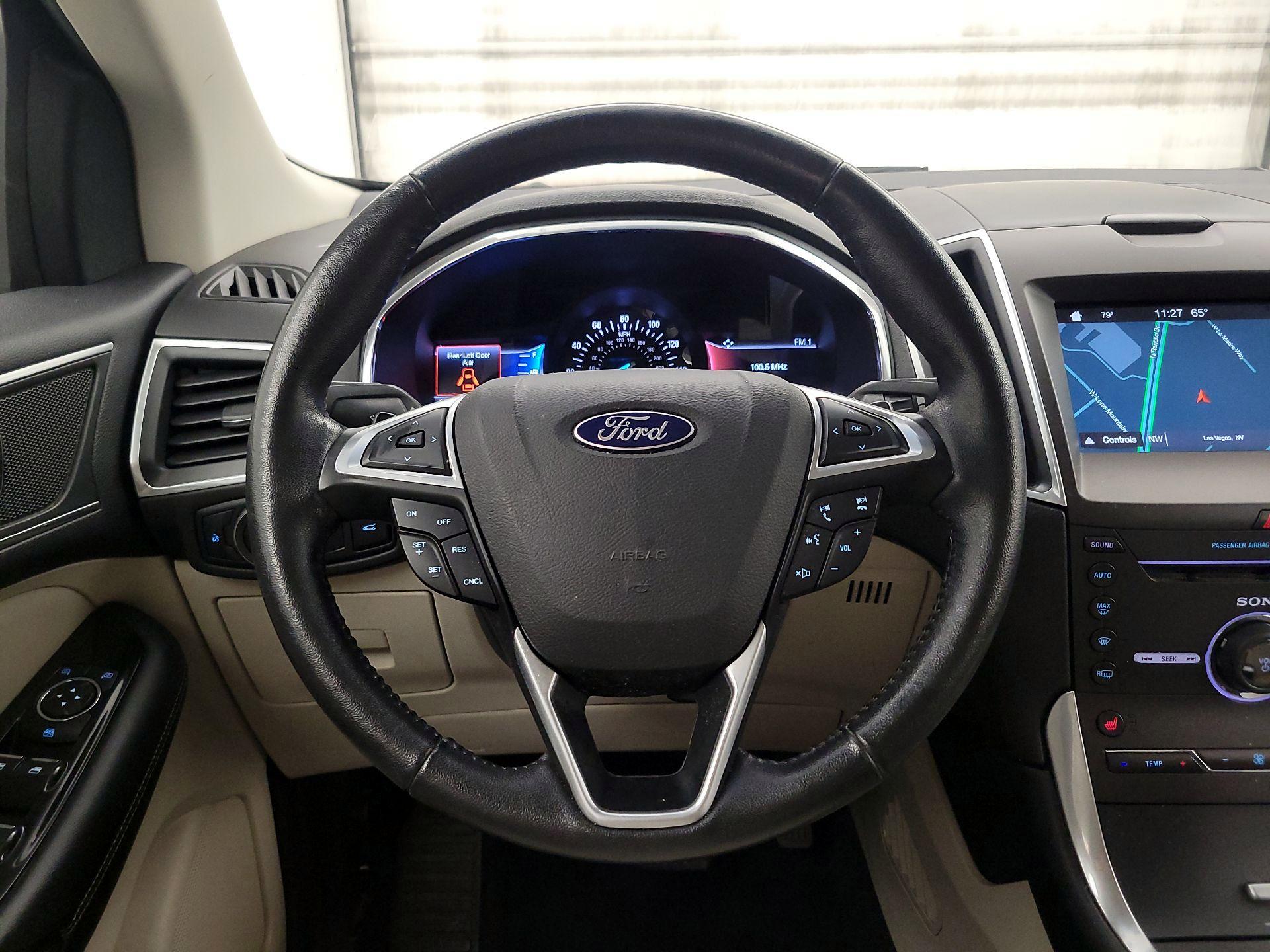 Thumbnail: 2016 Ford Edge - 10