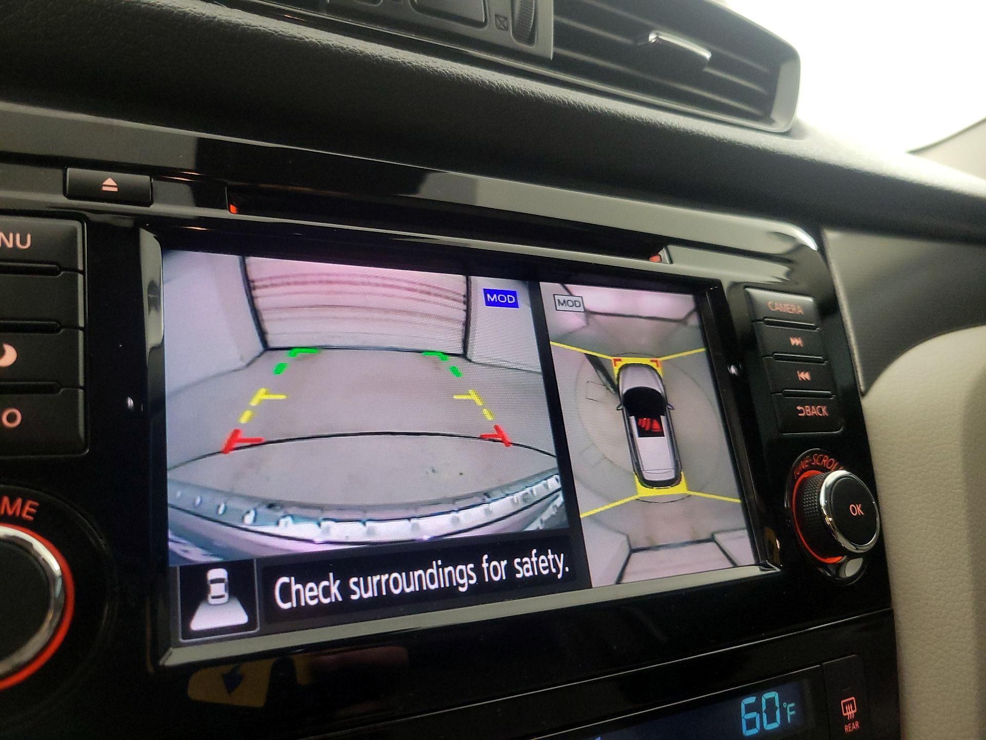 Thumbnail: 2020 Nissan Rogue Sport - 14