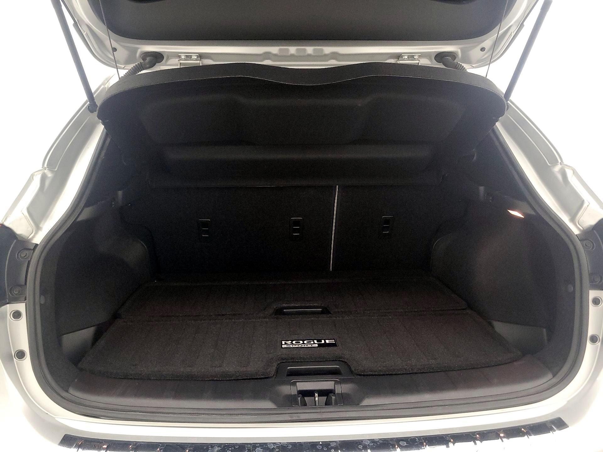 Thumbnail: 2020 Nissan Rogue Sport - 20