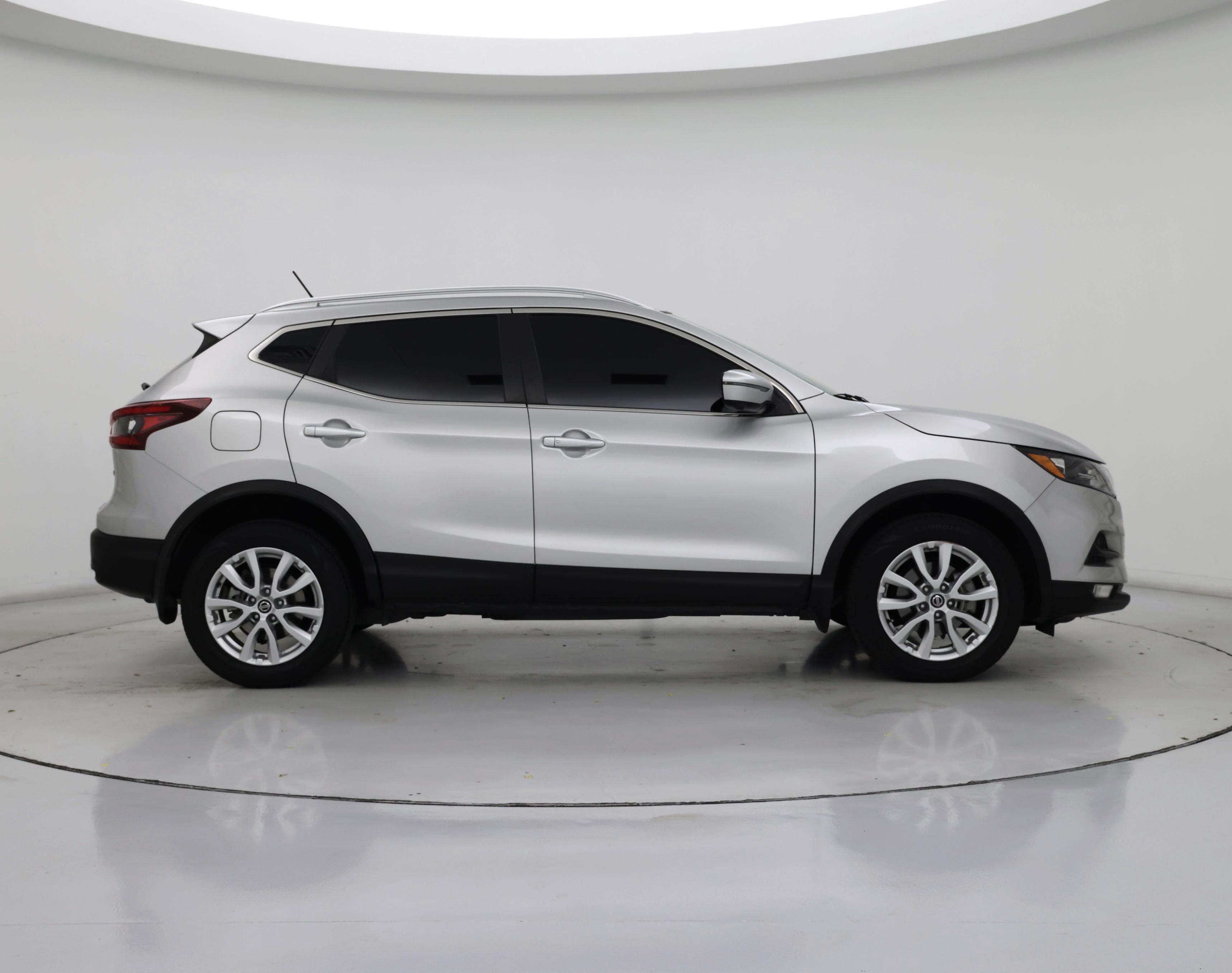 Thumbnail: 2020 Nissan Rogue Sport - 7