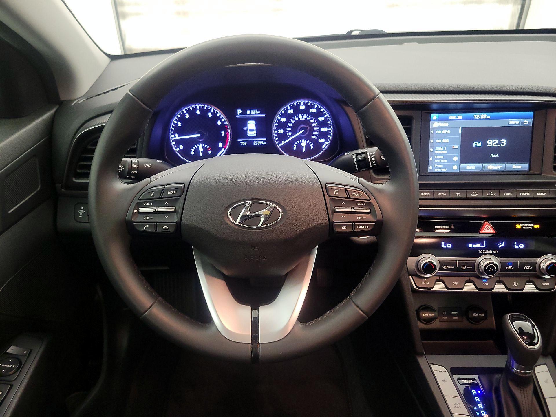 Thumbnail: 2020 Hyundai Elantra - 10