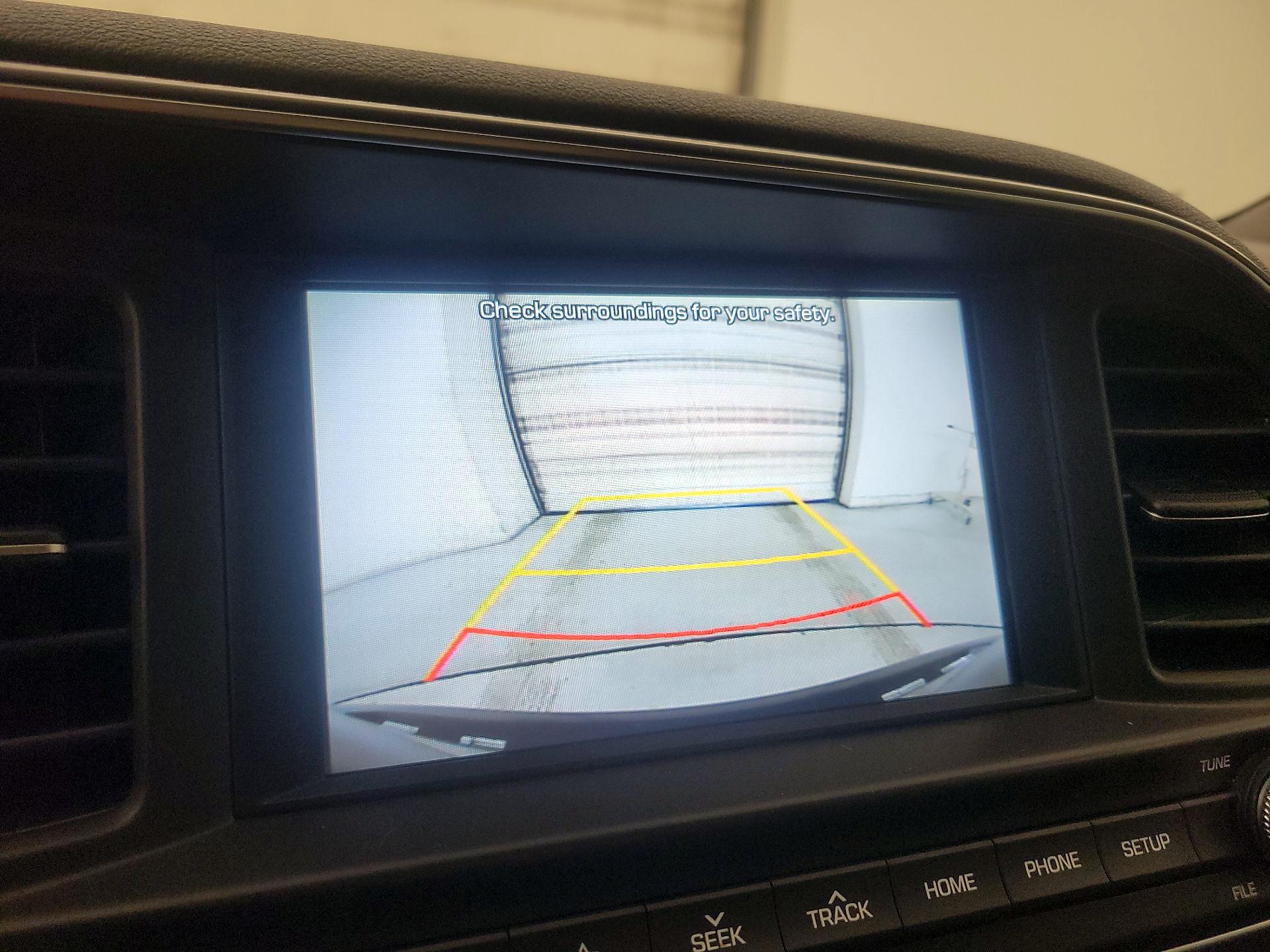 Thumbnail: 2020 Hyundai Elantra - 14