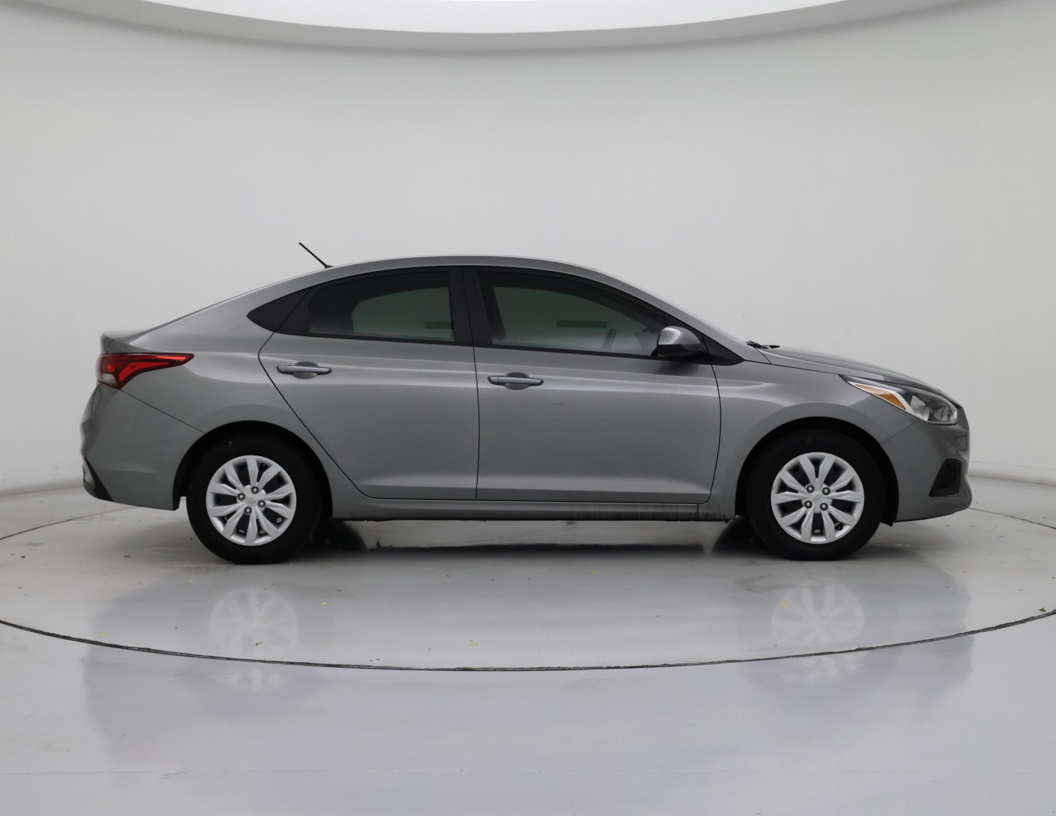 Thumbnail: 2022 Hyundai Accent - 7