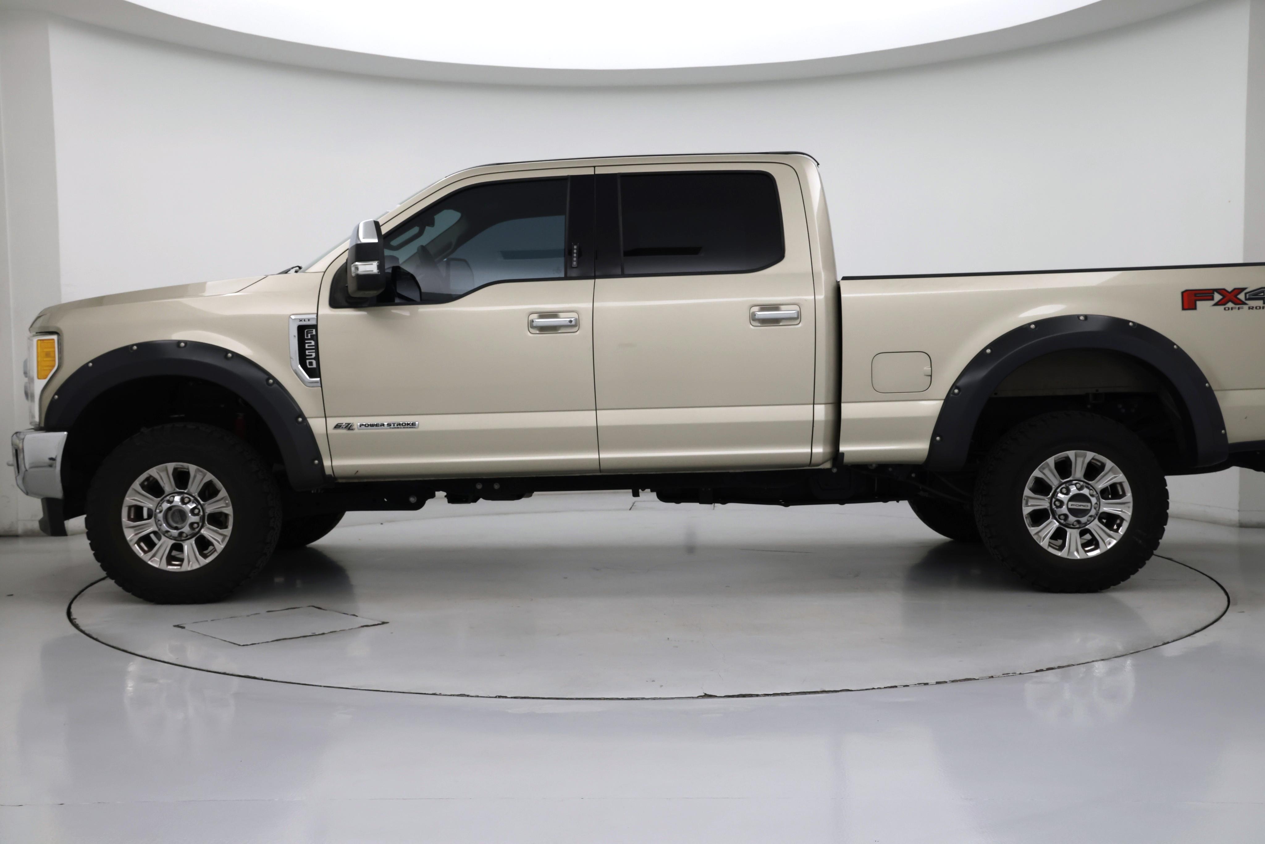 Thumbnail: 2017 Ford F-250 - 3