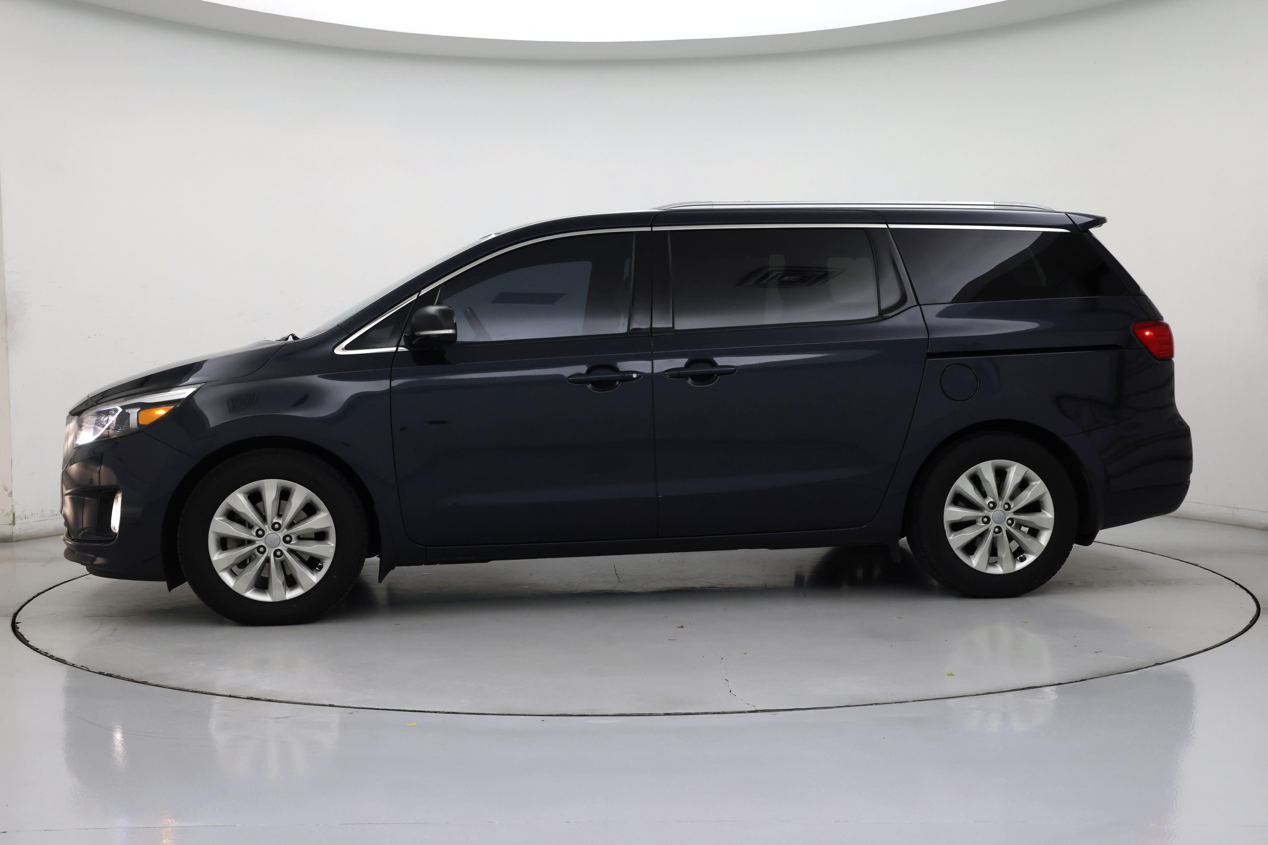 Thumbnail: 2017 Kia Sedona - 3
