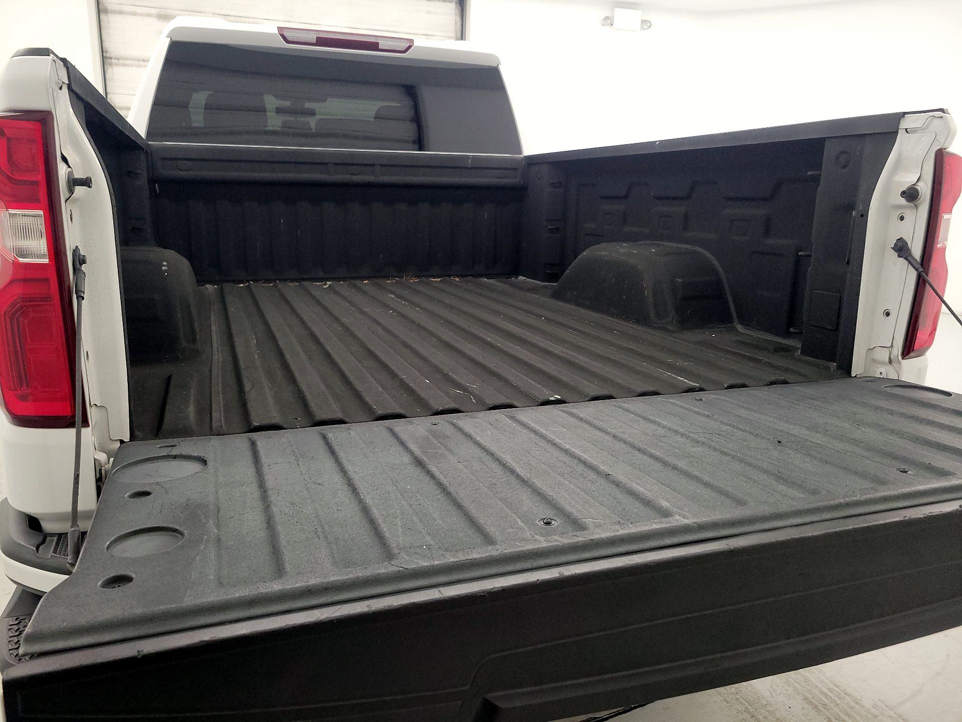 Thumbnail: 2019 Chevrolet Silverado 1500 - 20