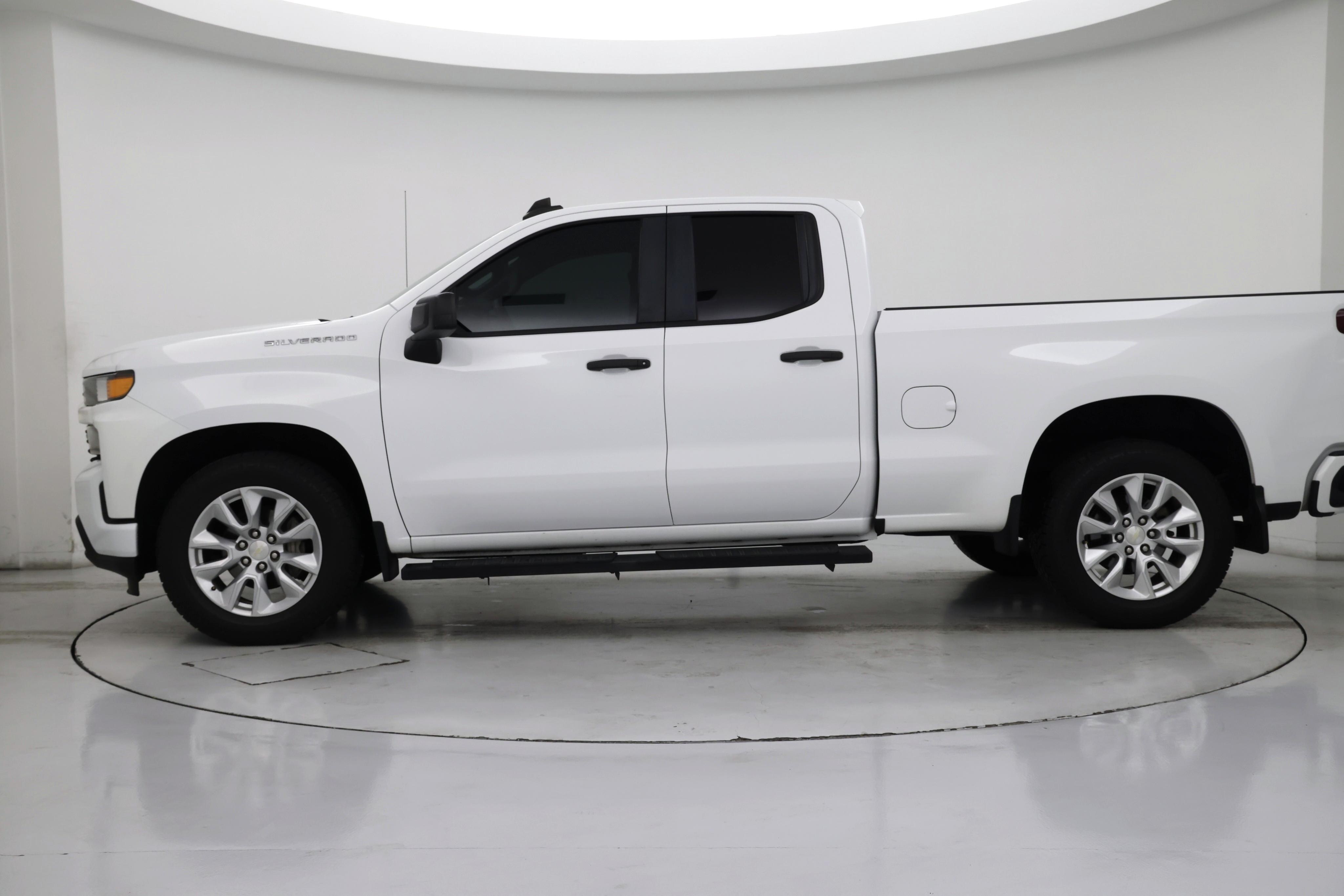 Thumbnail: 2019 Chevrolet Silverado 1500 - 3