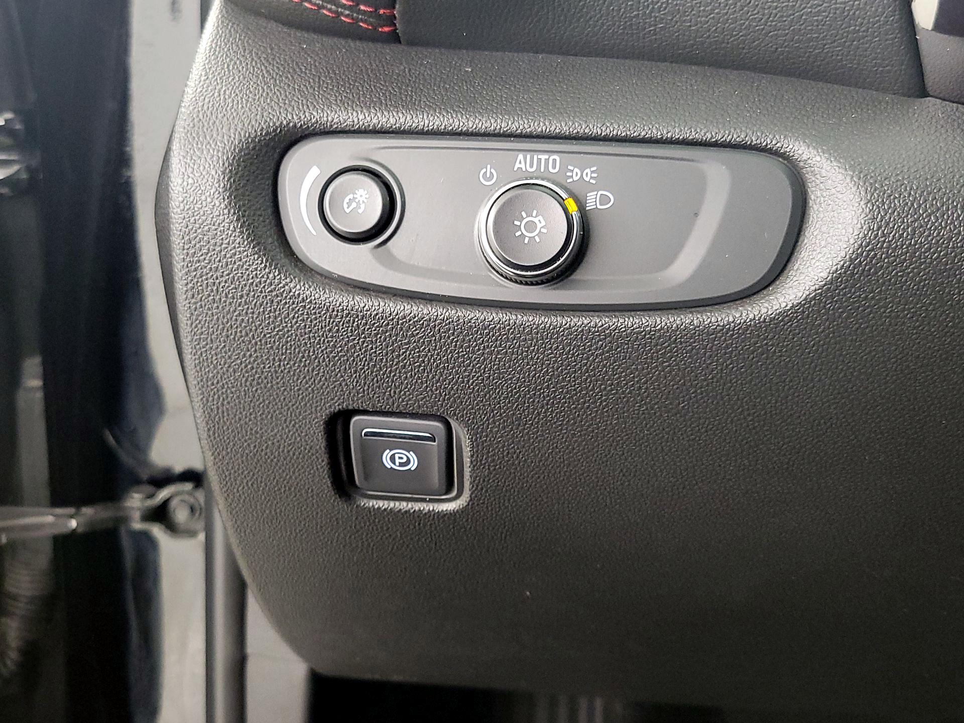 Thumbnail: 2020 Chevrolet Blazer - 13