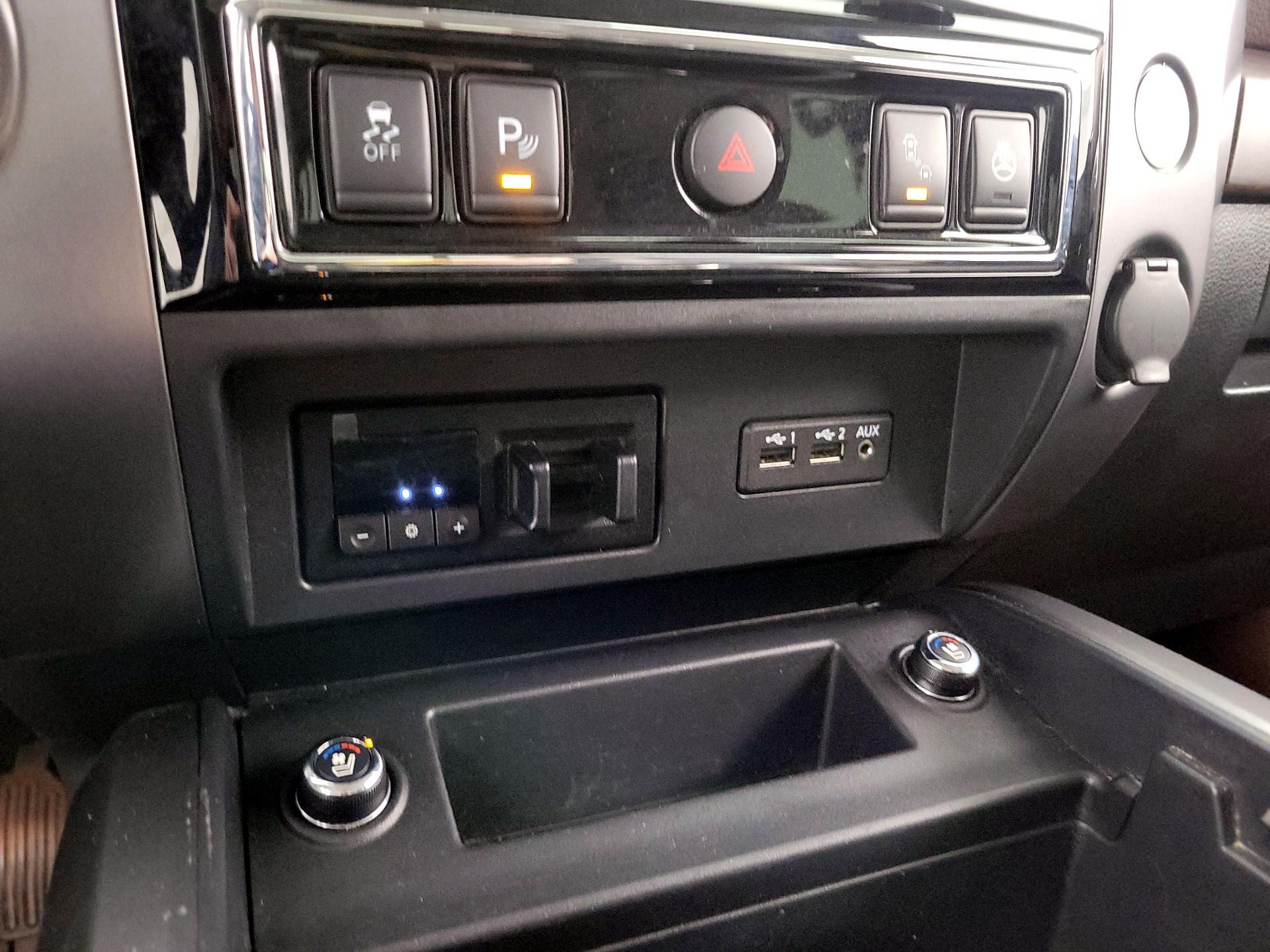 Thumbnail: 2019 Nissan Titan - 18