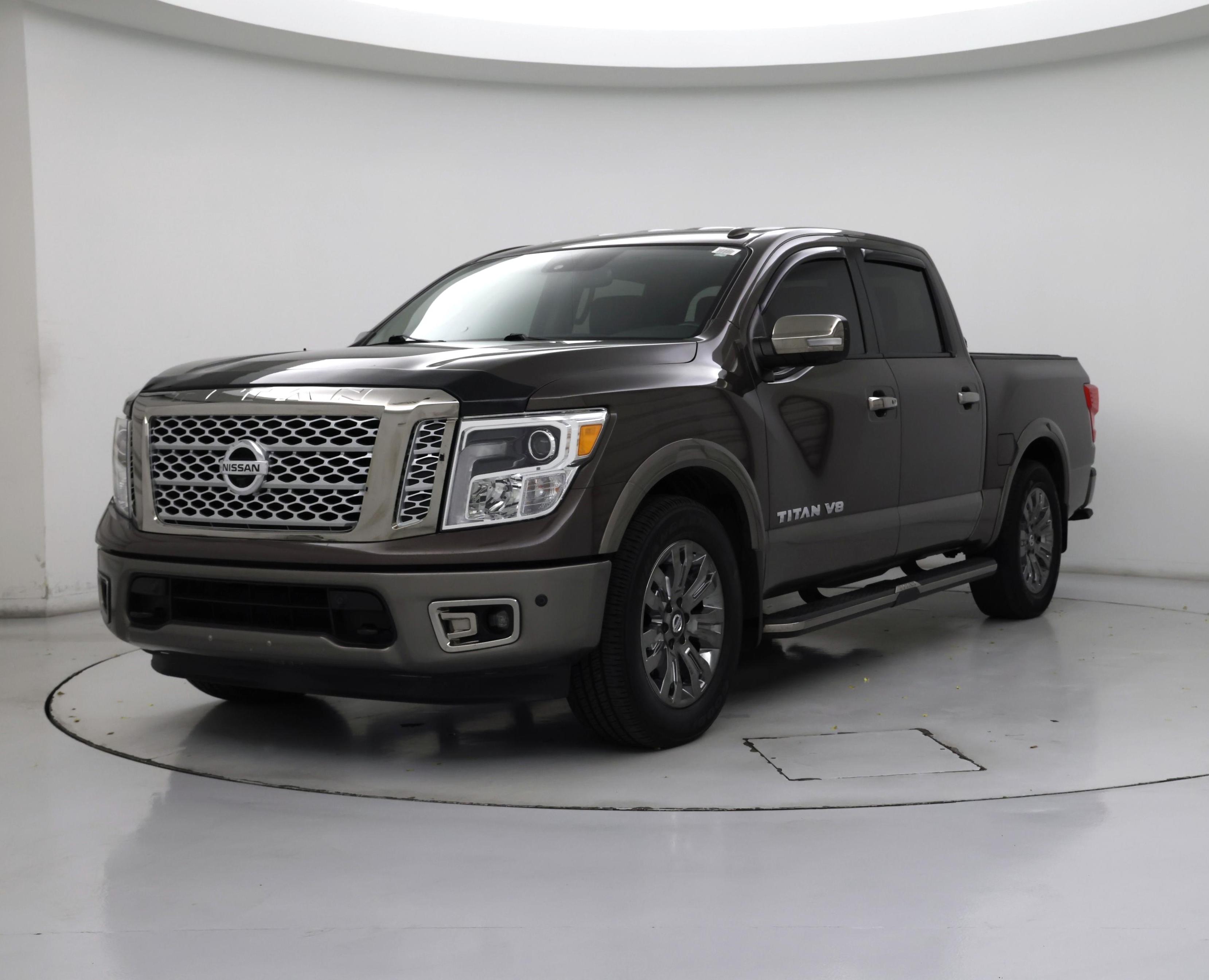 Thumbnail: 2019 Nissan Titan - 4