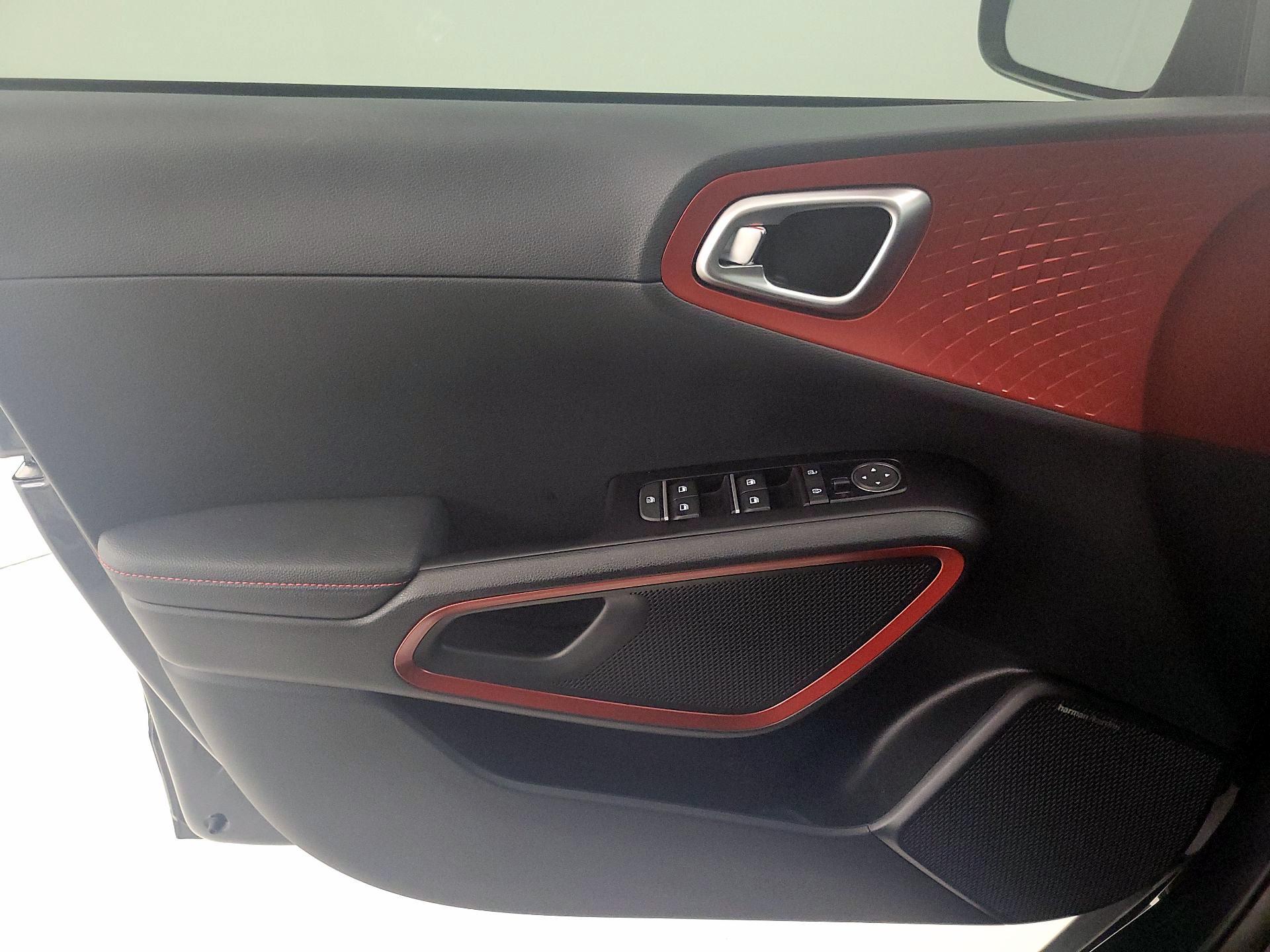 Thumbnail: 2023 Kia Soul - 12