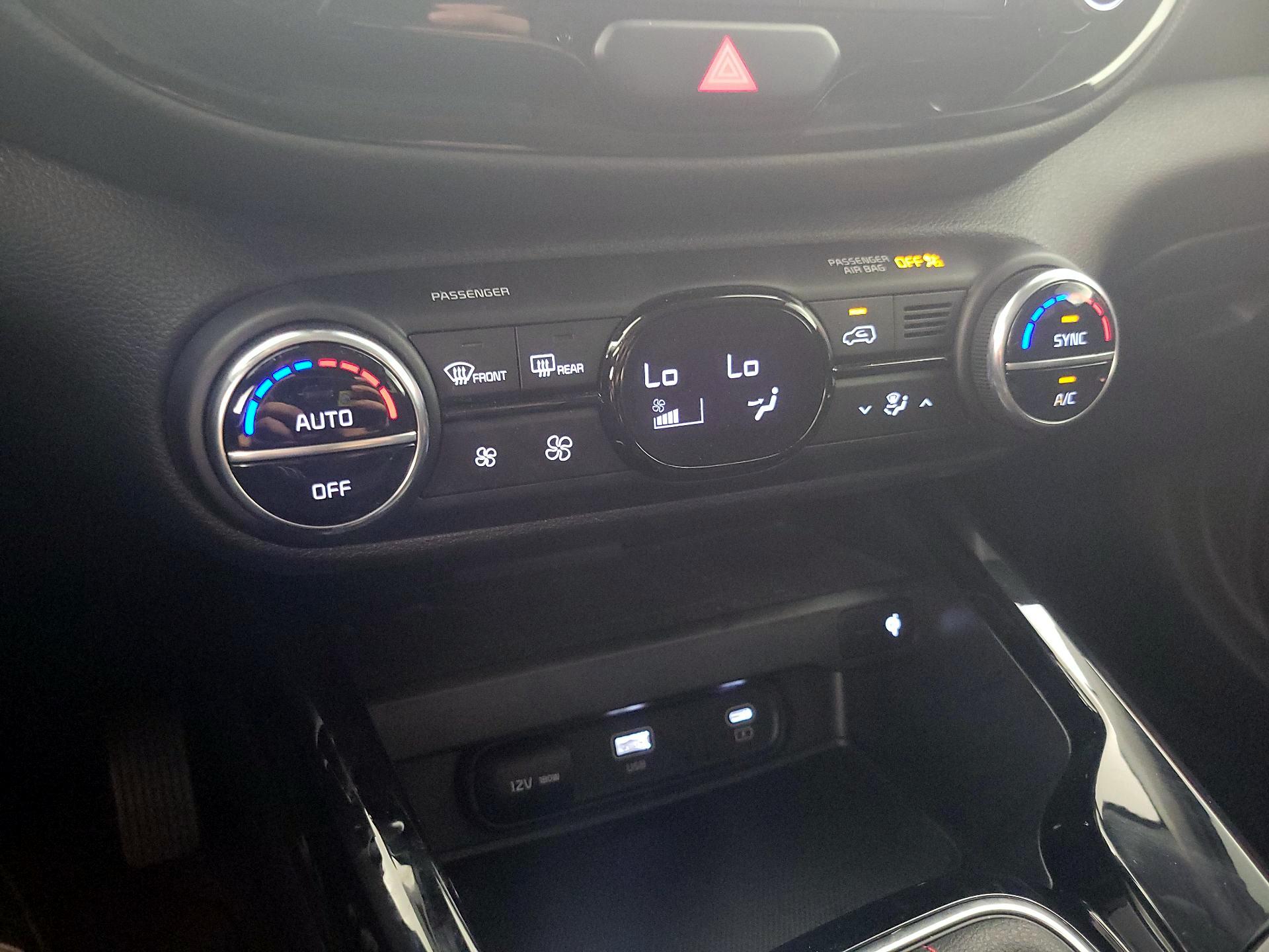 Thumbnail: 2023 Kia Soul - 17