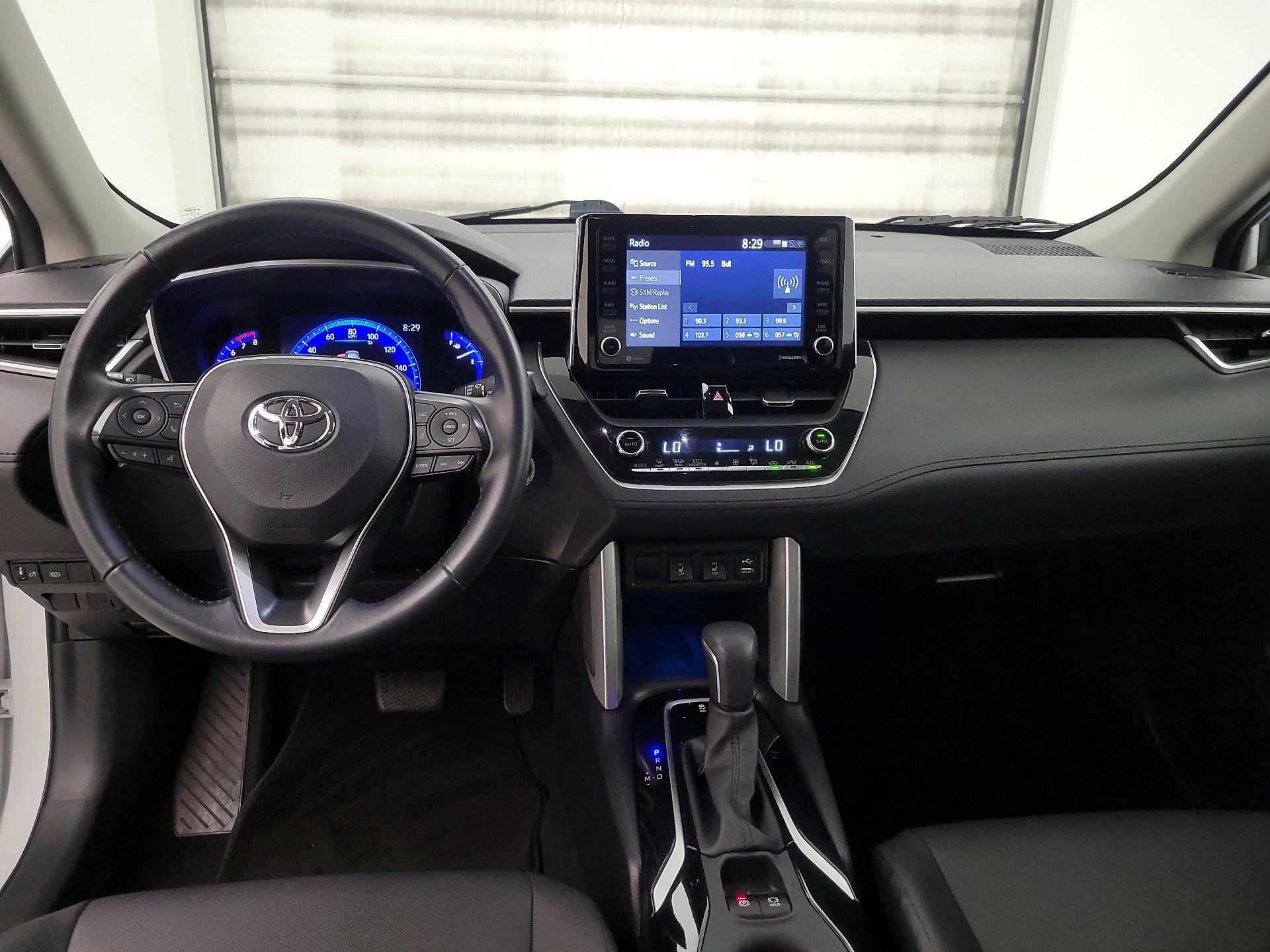 Thumbnail: 2022 Toyota Corolla Cross - 9