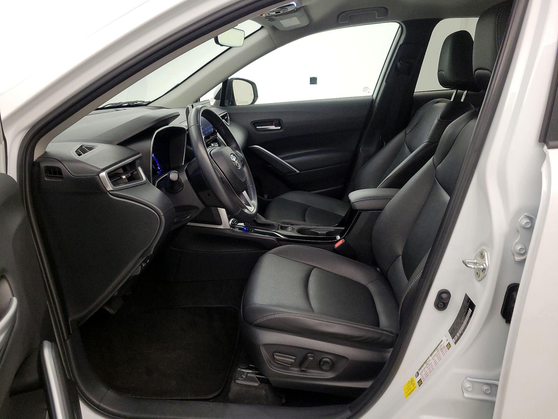 Thumbnail: 2022 Toyota Corolla Cross - 11