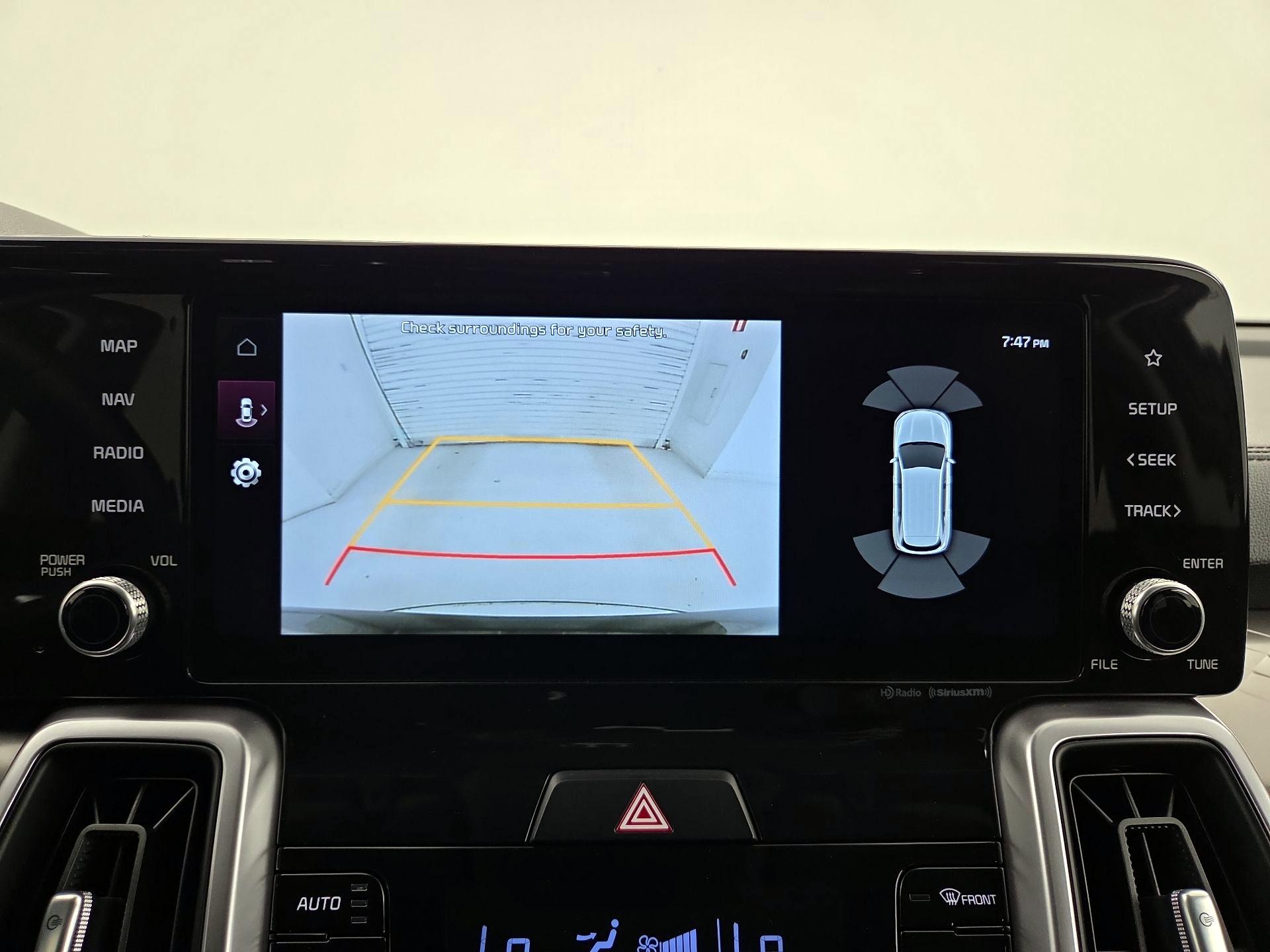 Thumbnail: 2023 Kia Sorento - 15