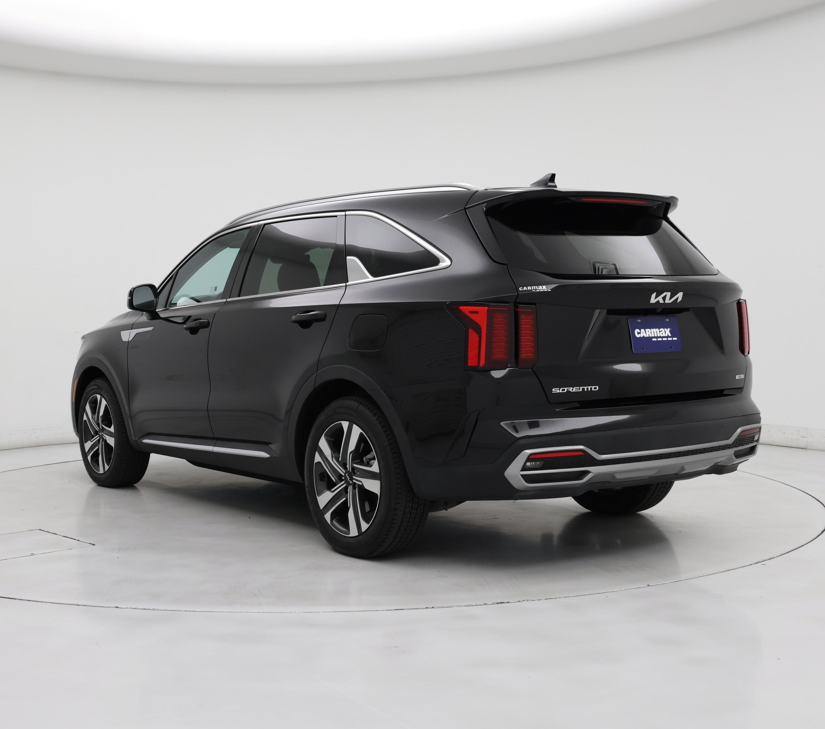 Thumbnail: 2023 Kia Sorento - 2