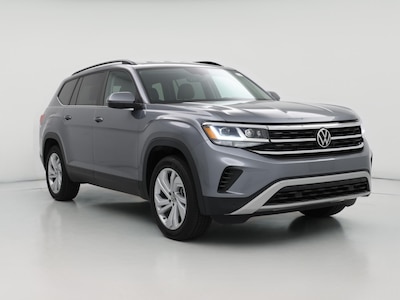 Silver 2023 Volkswagen Atlas SE w/Tech