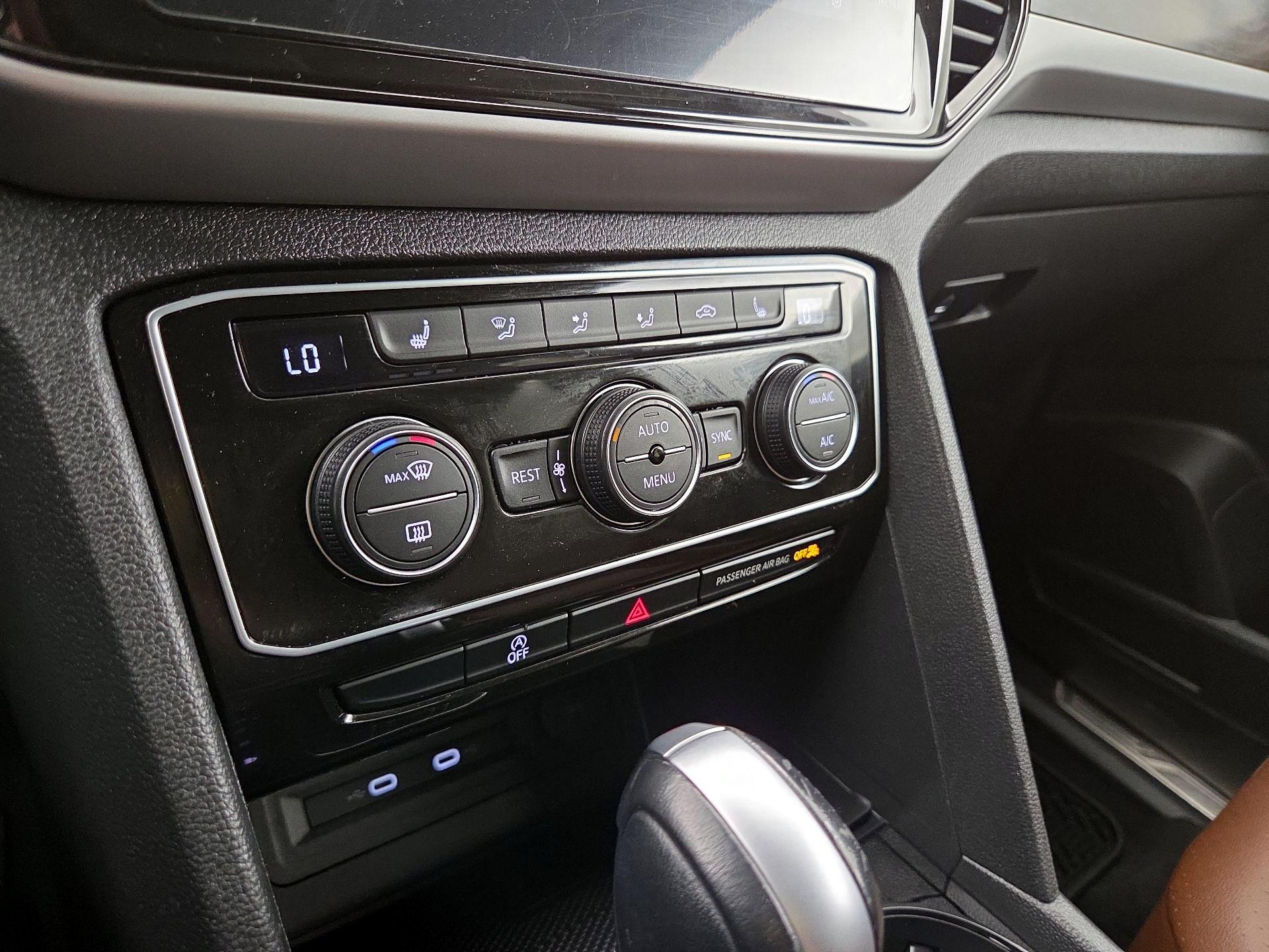 Thumbnail: 2023 Volkswagen Atlas - 16