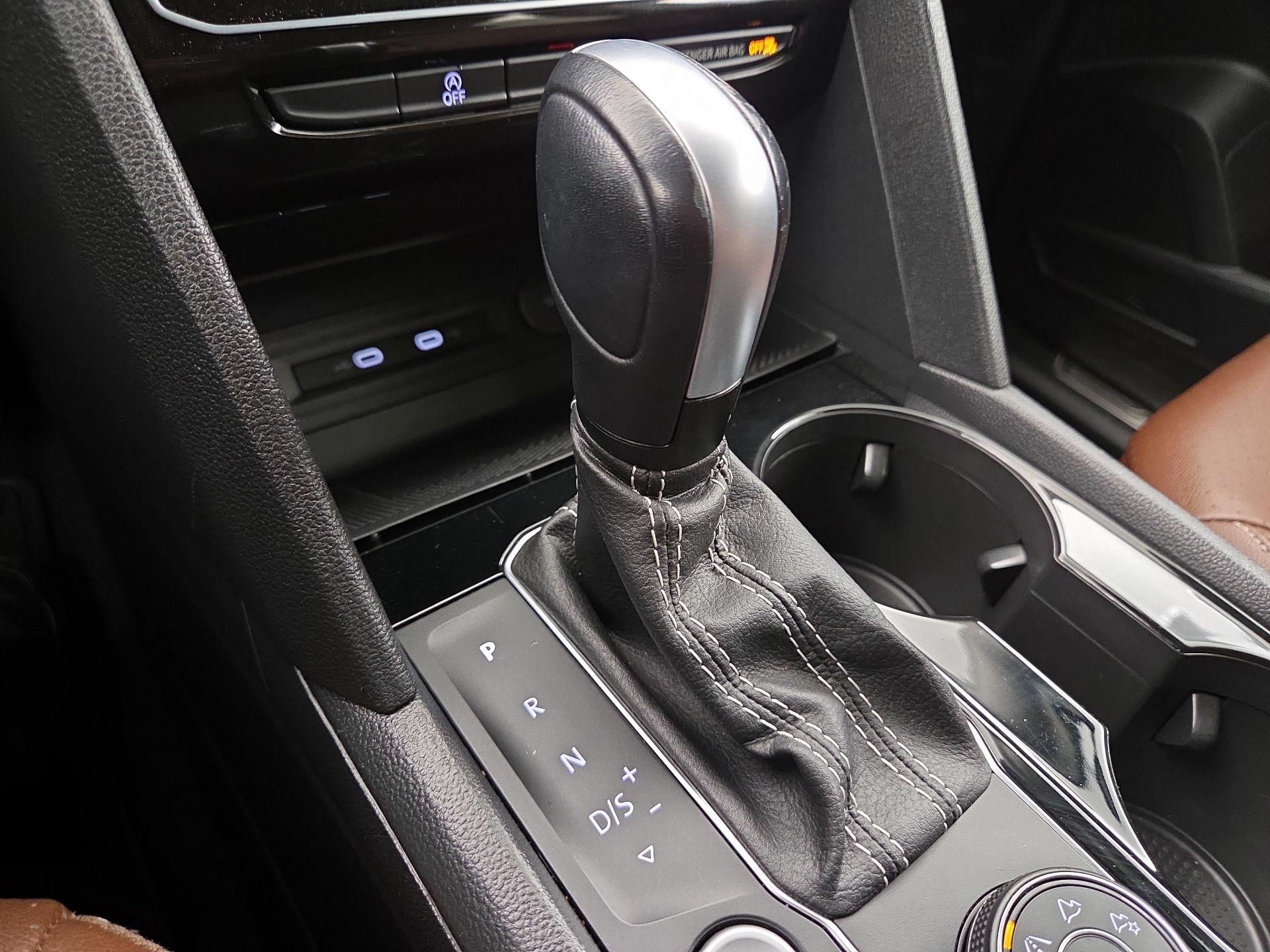 Thumbnail: 2023 Volkswagen Atlas - 17