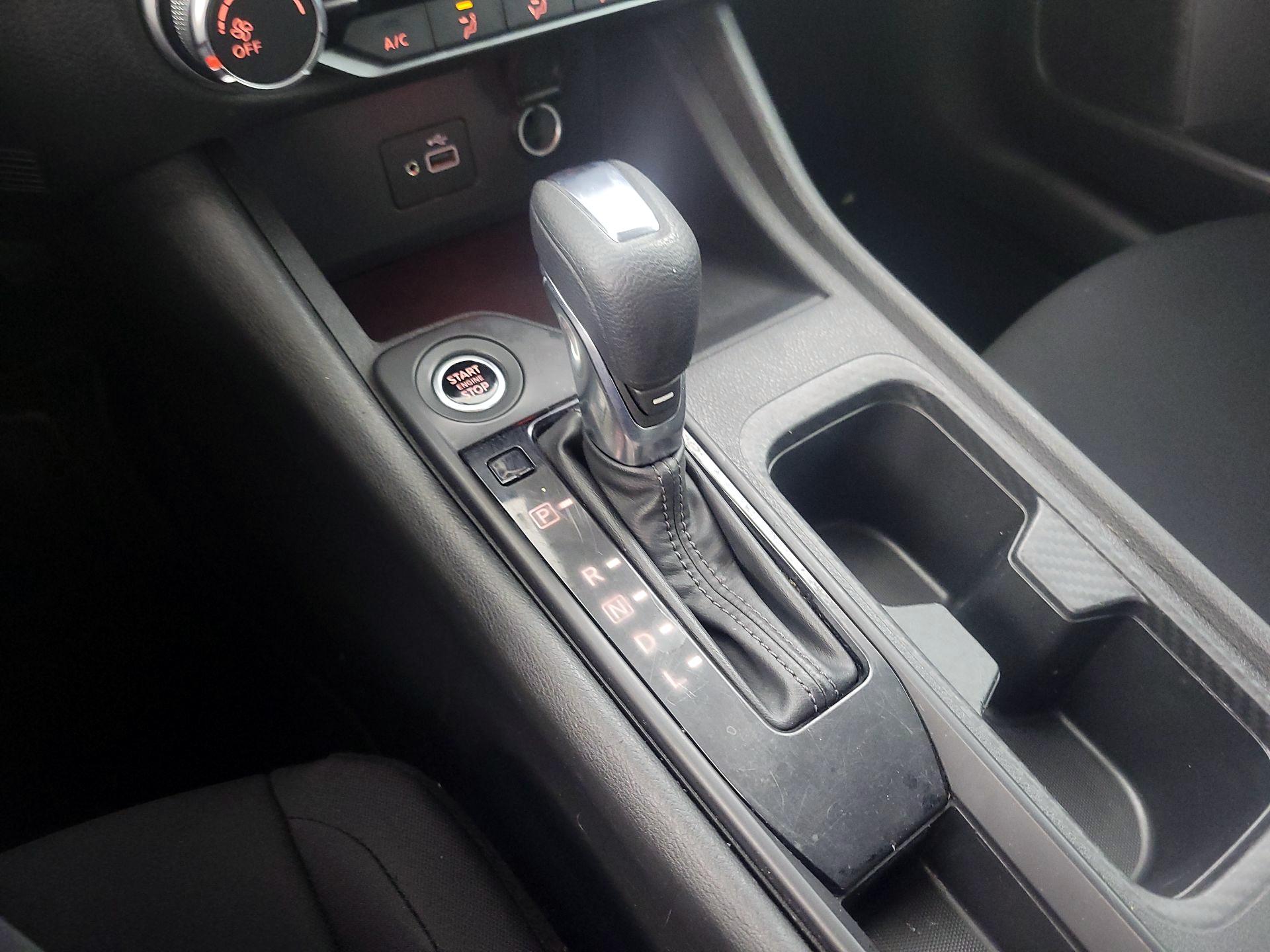 Thumbnail: 2021 Nissan Sentra - 17